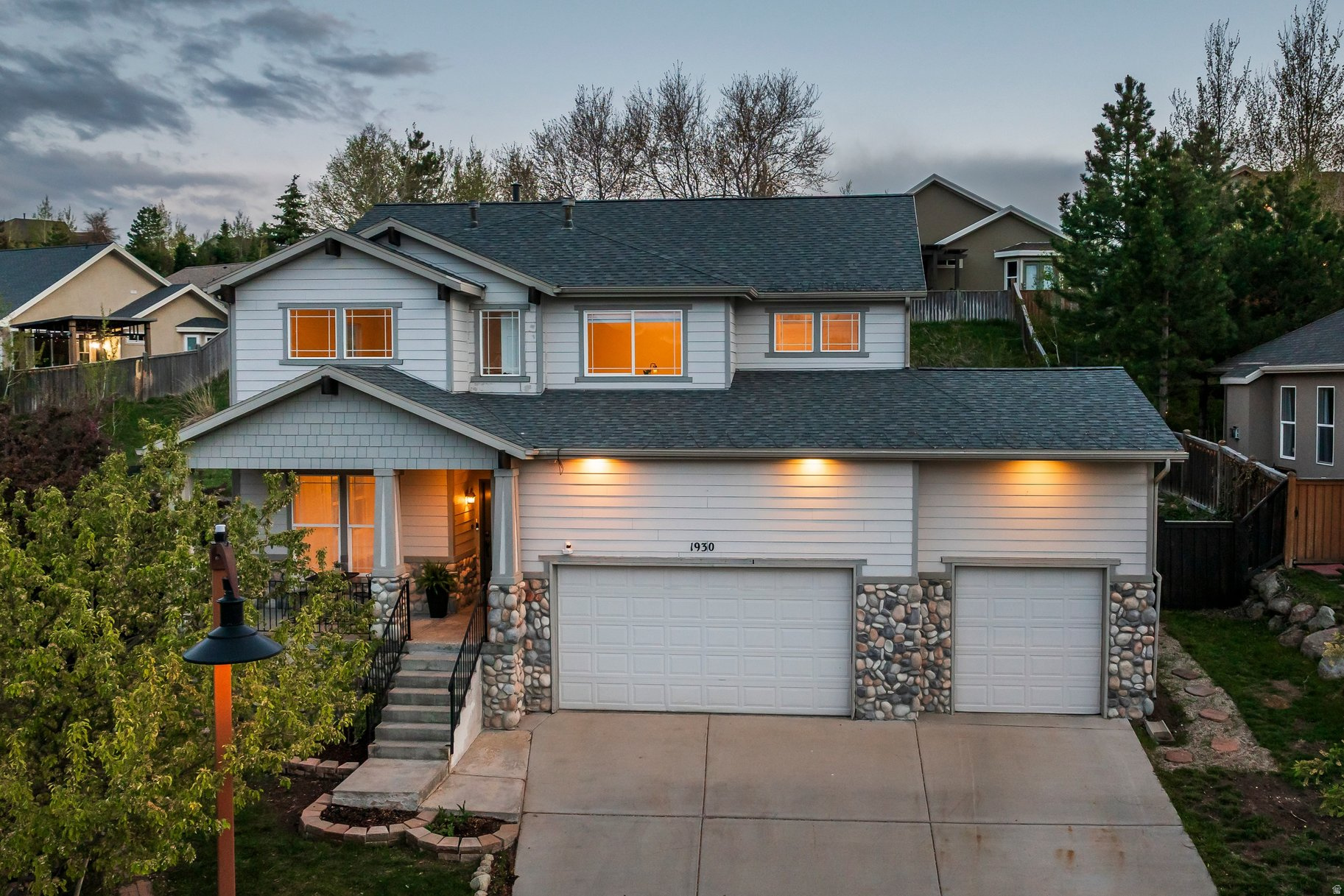 OAK VISTA SUNCREST - Residential