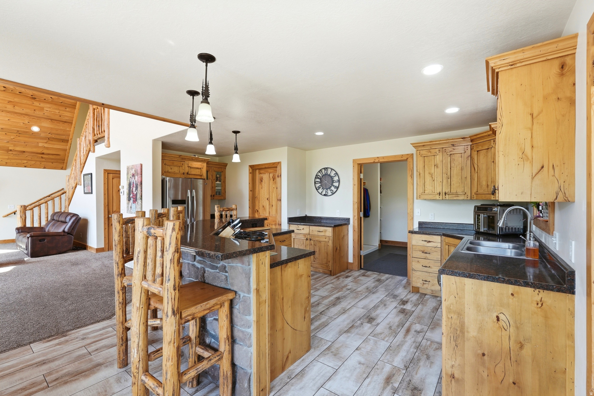LYNN BURBANK SUB - Residential