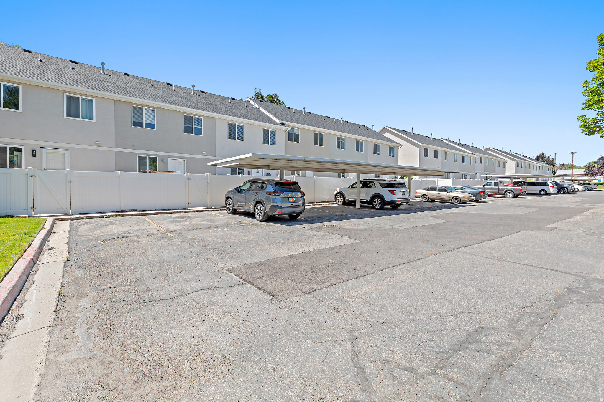 PARKPLACE TOWNHOMES - Residential