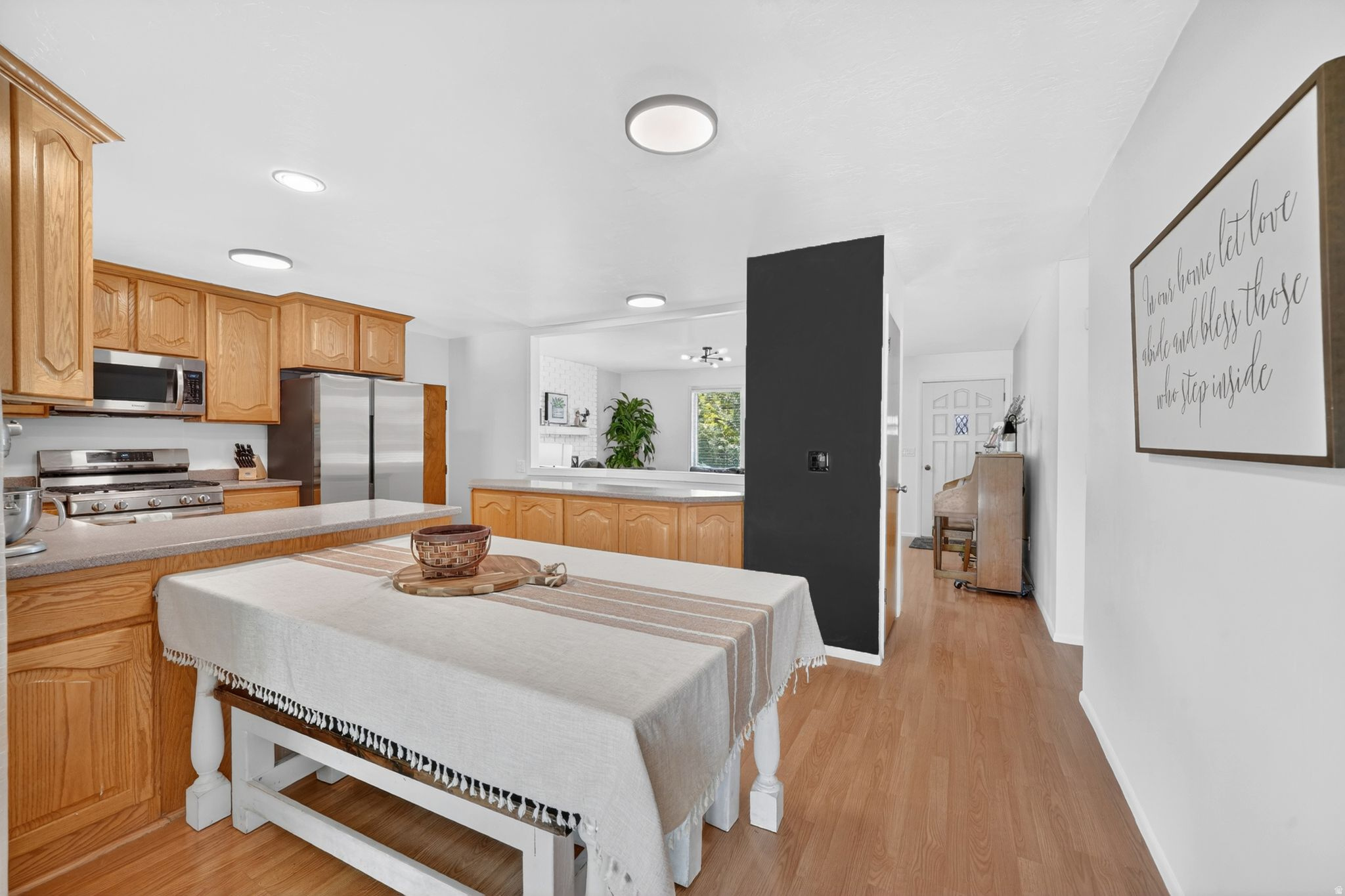 MOUNTAIN VIEW ESTATES #13 - Residential