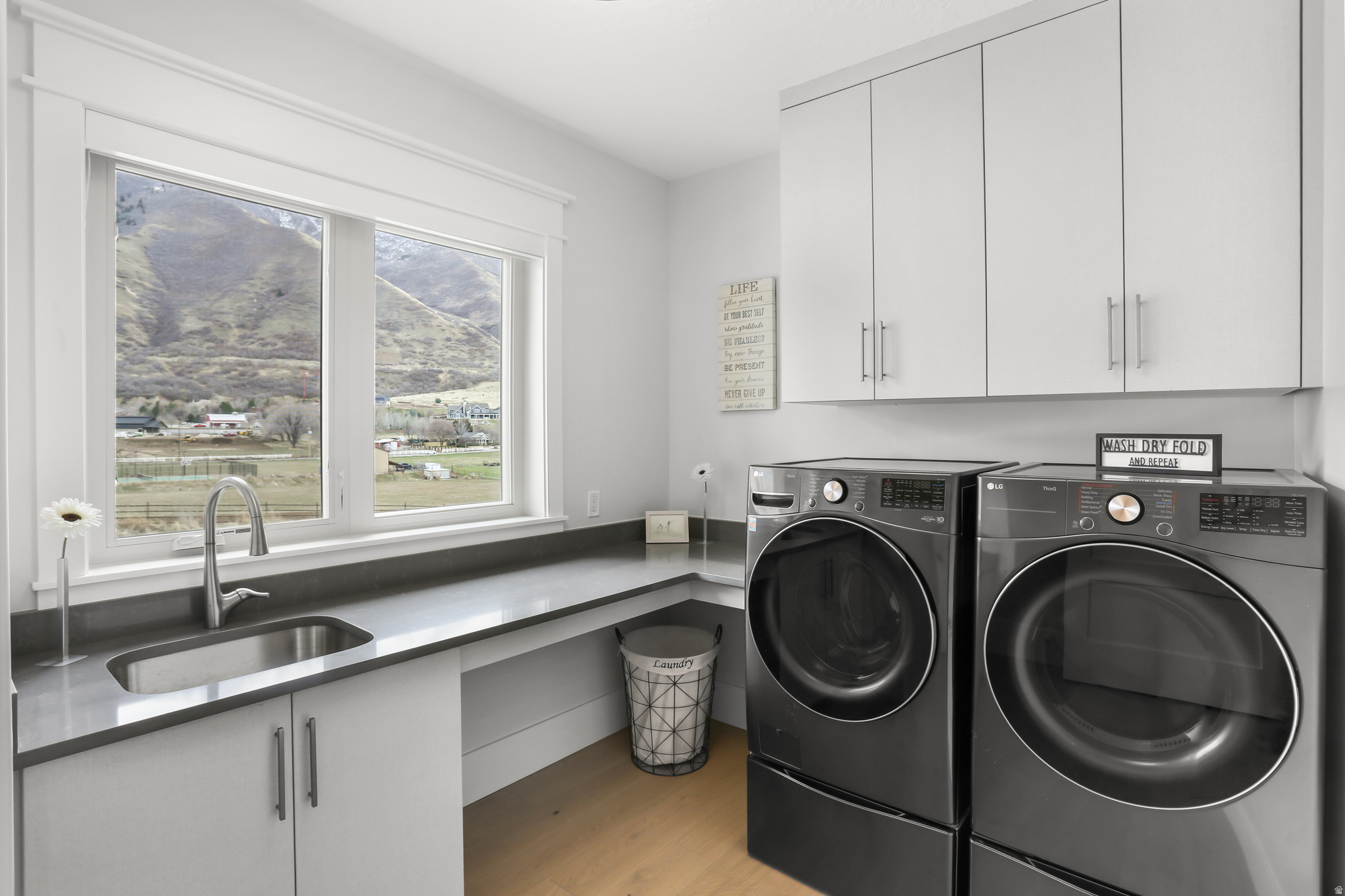 SIERRA VIEW ESTATES - Residential