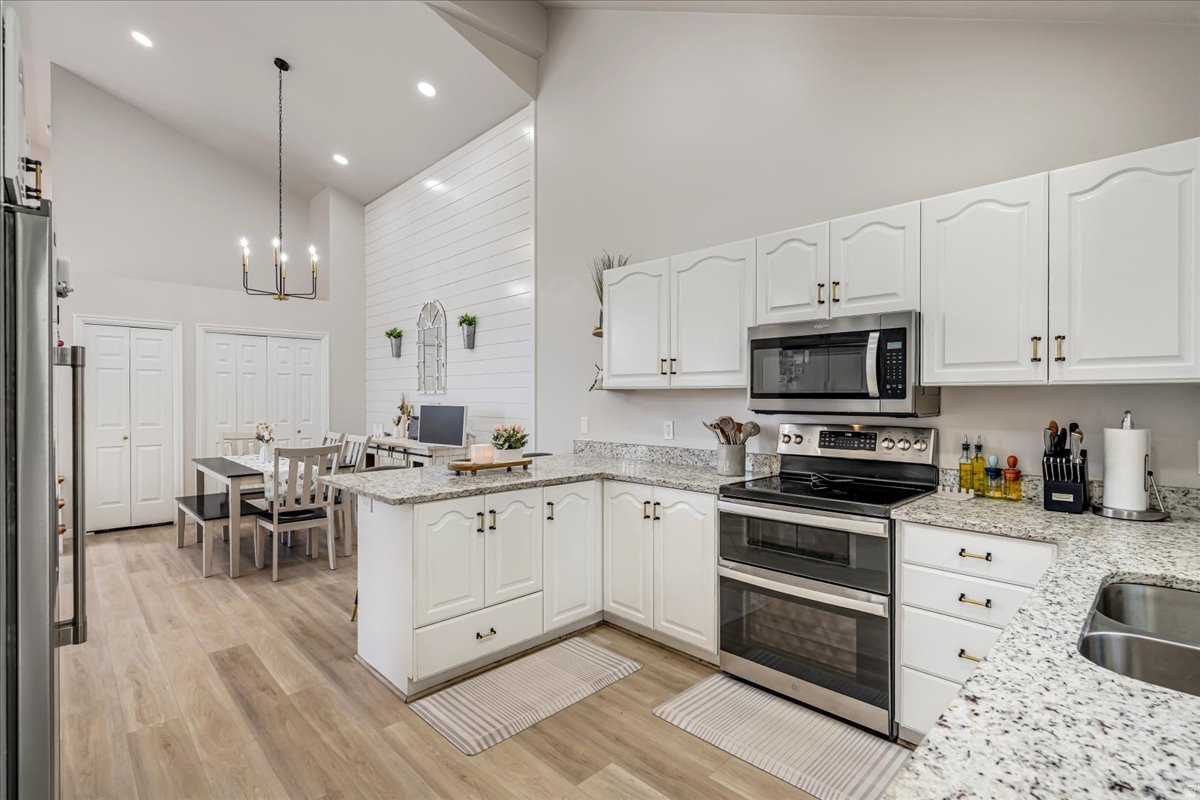 SPRING CIRCLE PUD - Residential