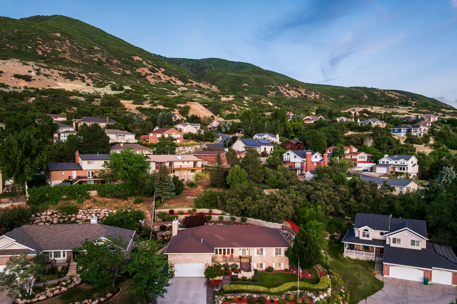 HUGHES HILLSIDE - Residential