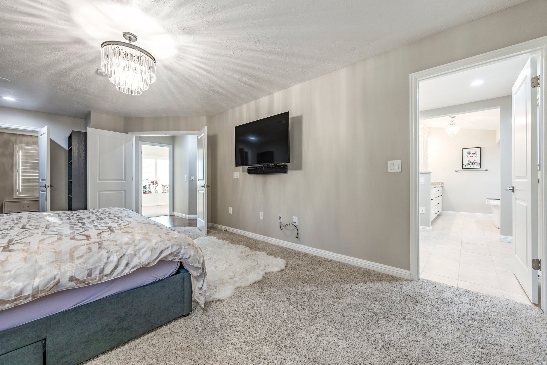 HUGHES HILLSIDE - Residential