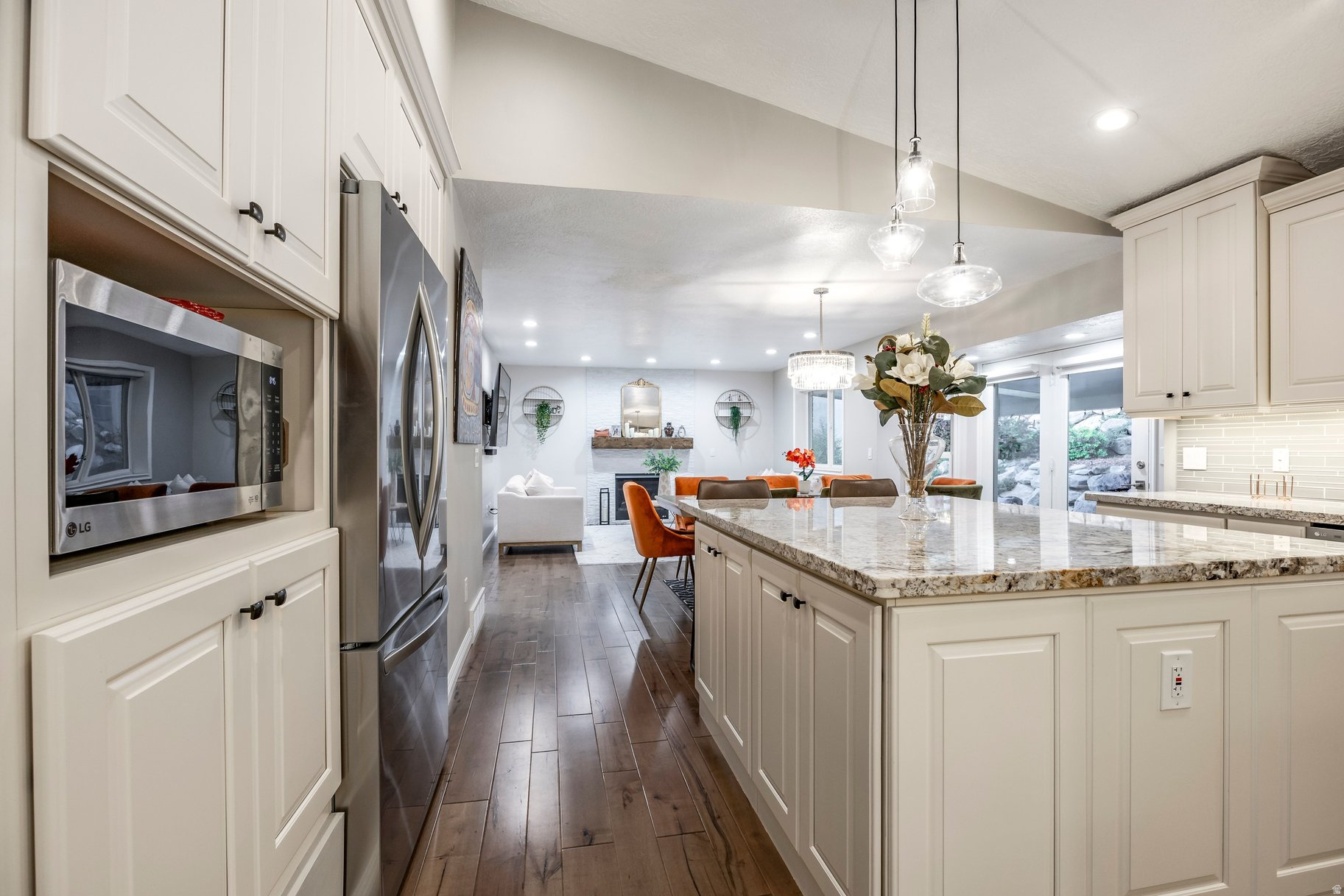 HUGHES HILLSIDE - Residential