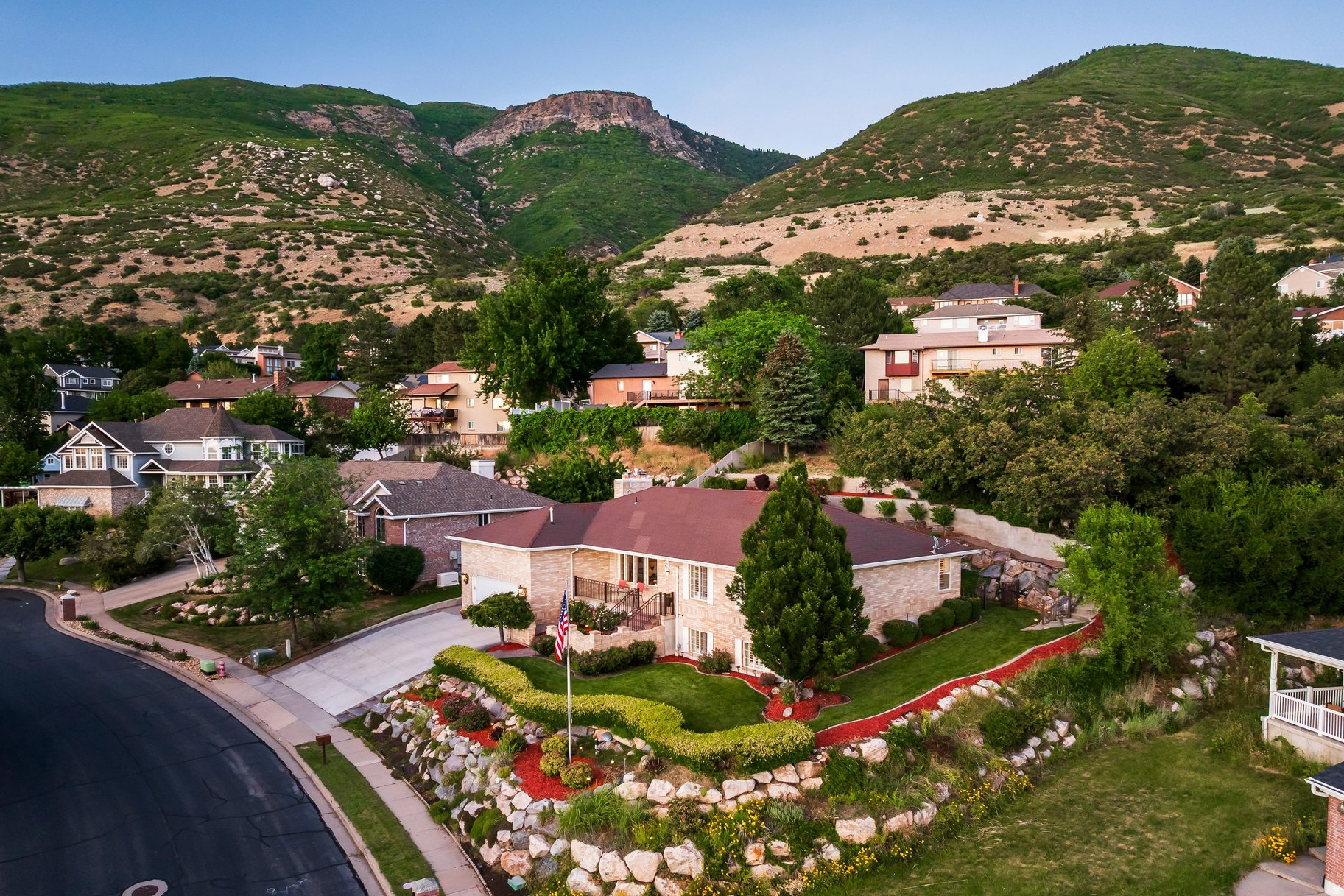 HUGHES HILLSIDE - Residential