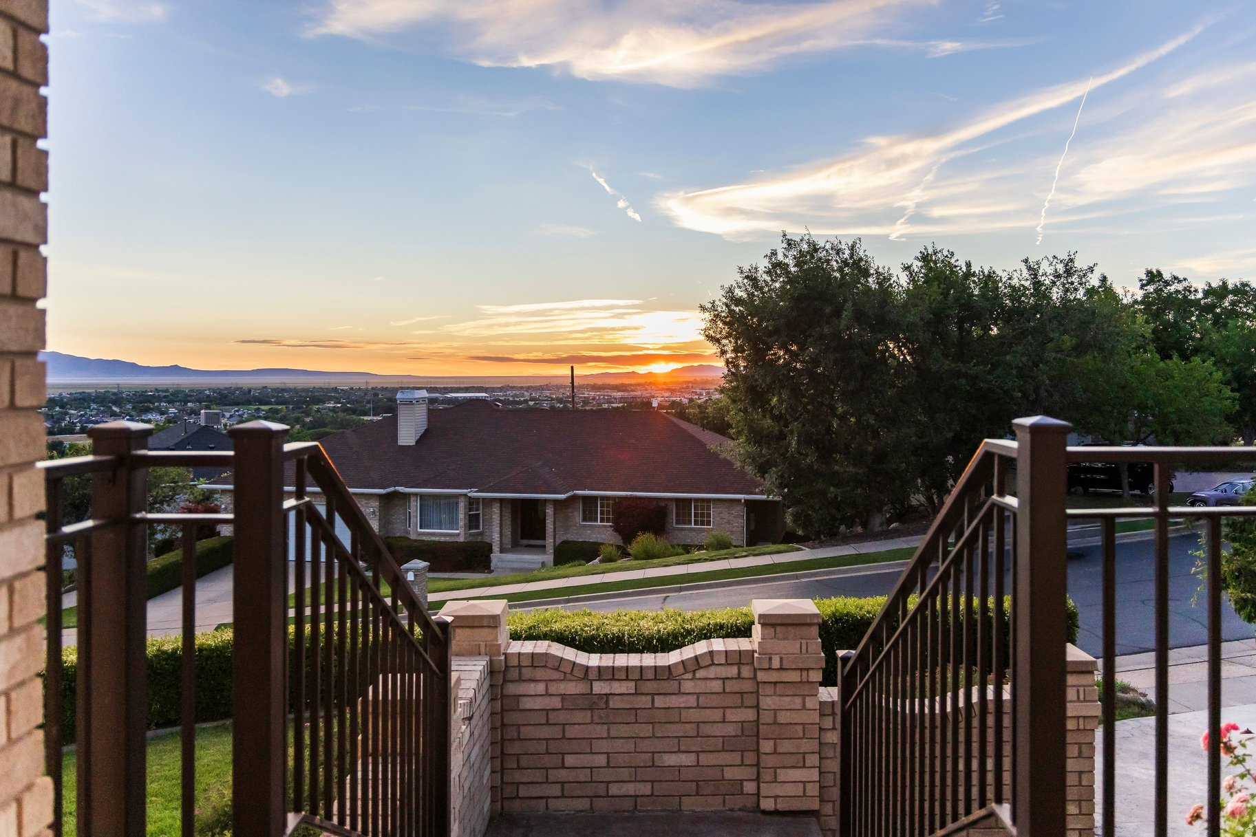 HUGHES HILLSIDE - Residential