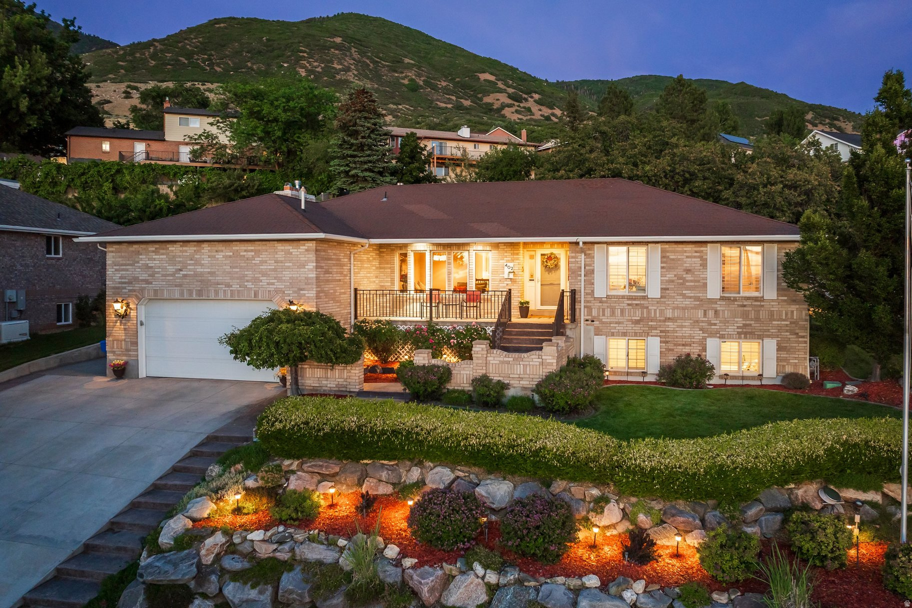 HUGHES HILLSIDE - Residential