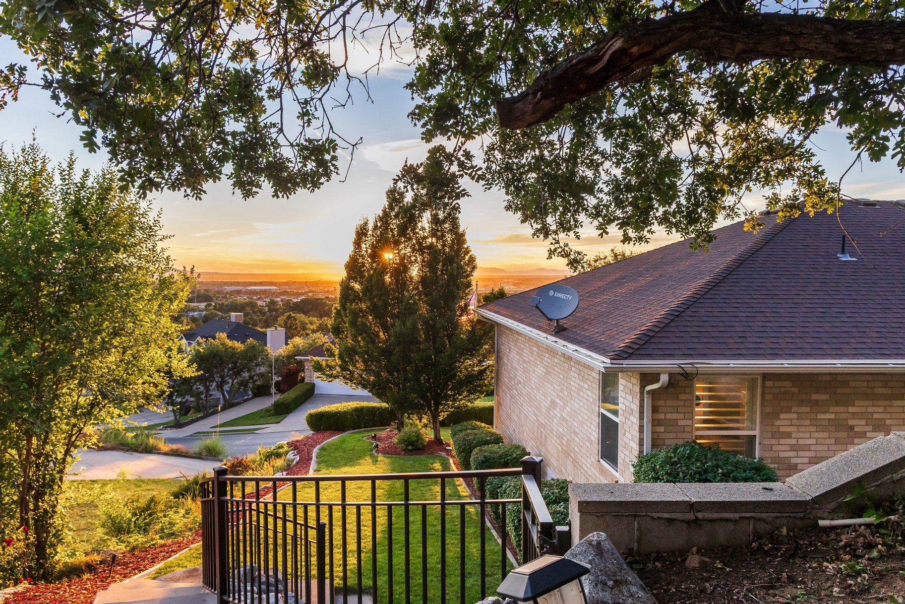 HUGHES HILLSIDE - Residential