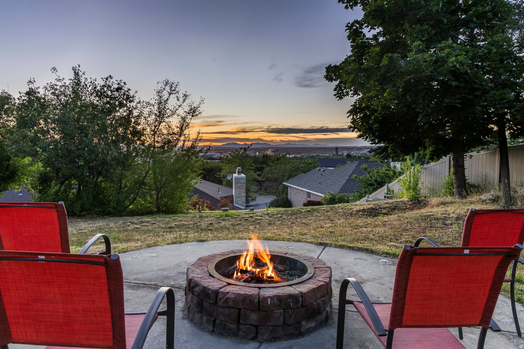 HUGHES HILLSIDE - Residential