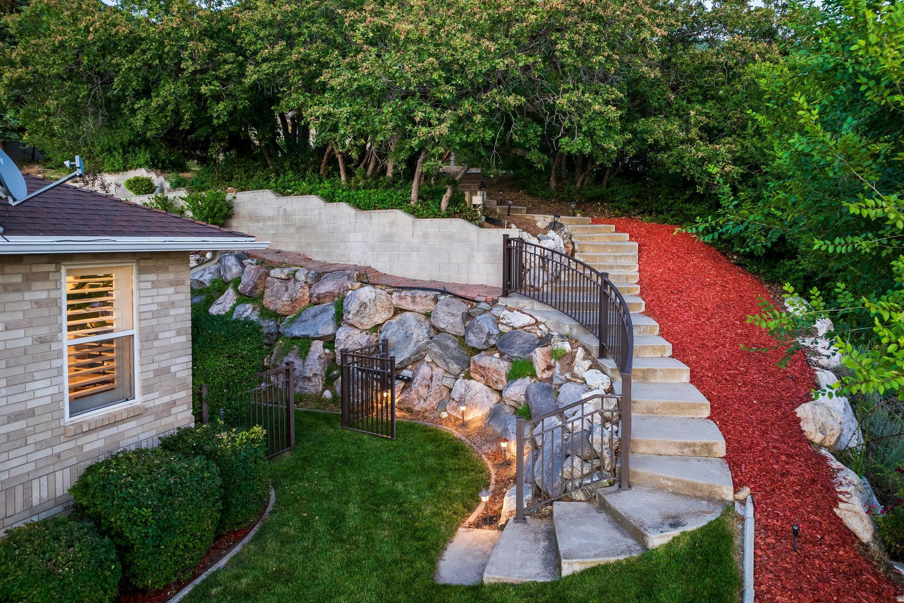 HUGHES HILLSIDE - Residential