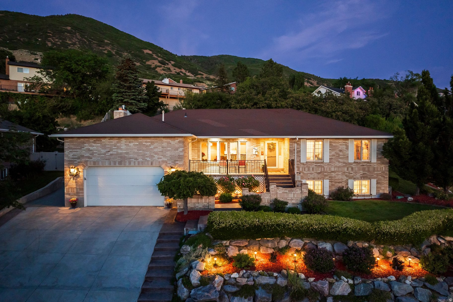 HUGHES HILLSIDE - Residential
