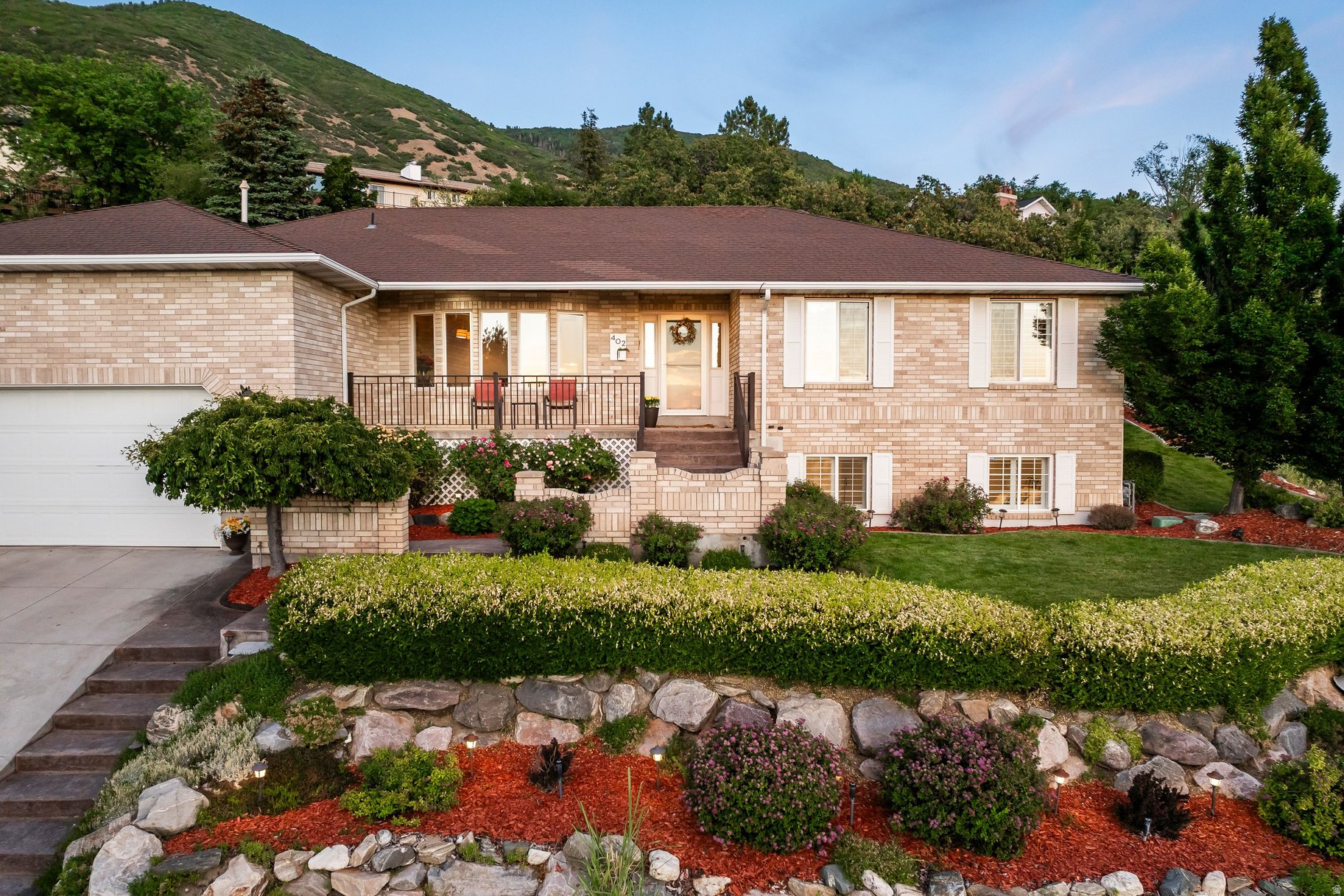 HUGHES HILLSIDE - Residential