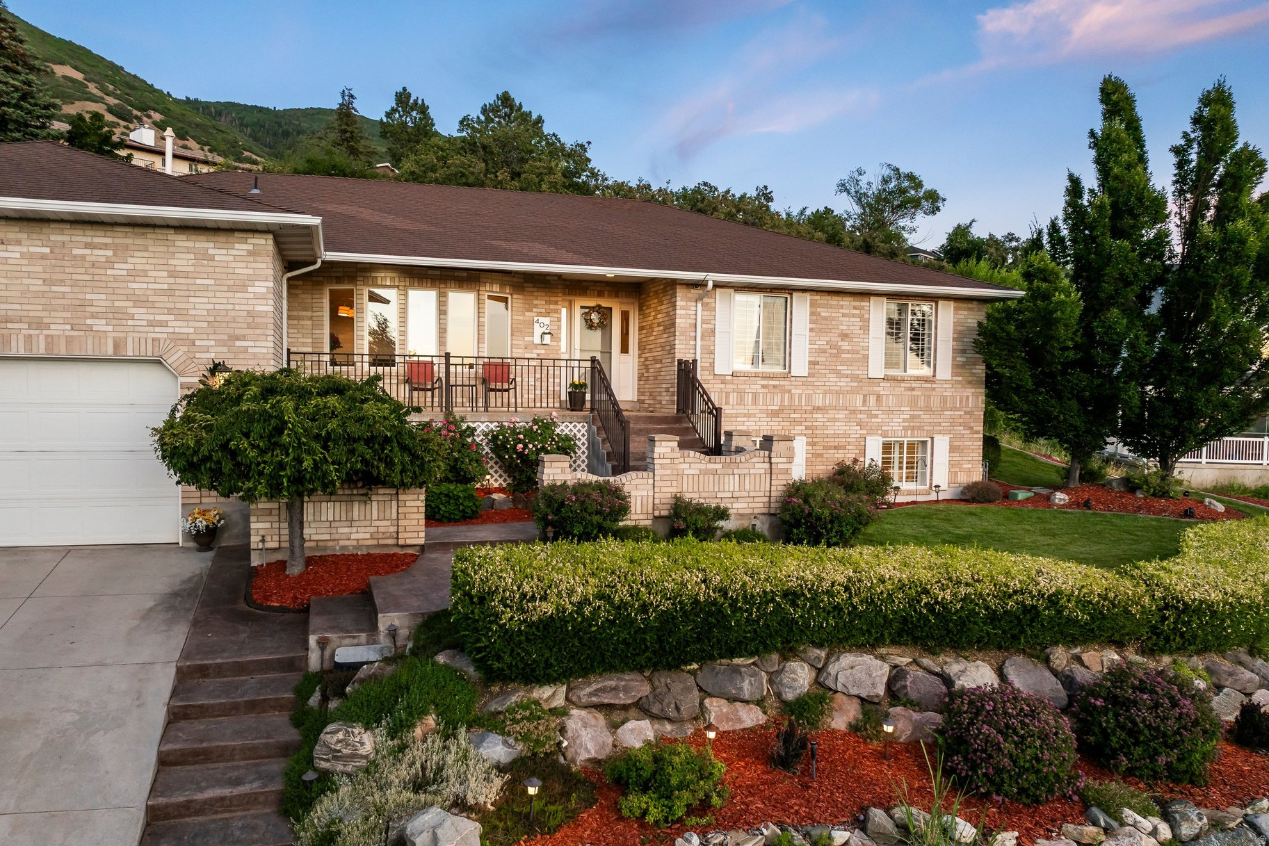 HUGHES HILLSIDE - Residential