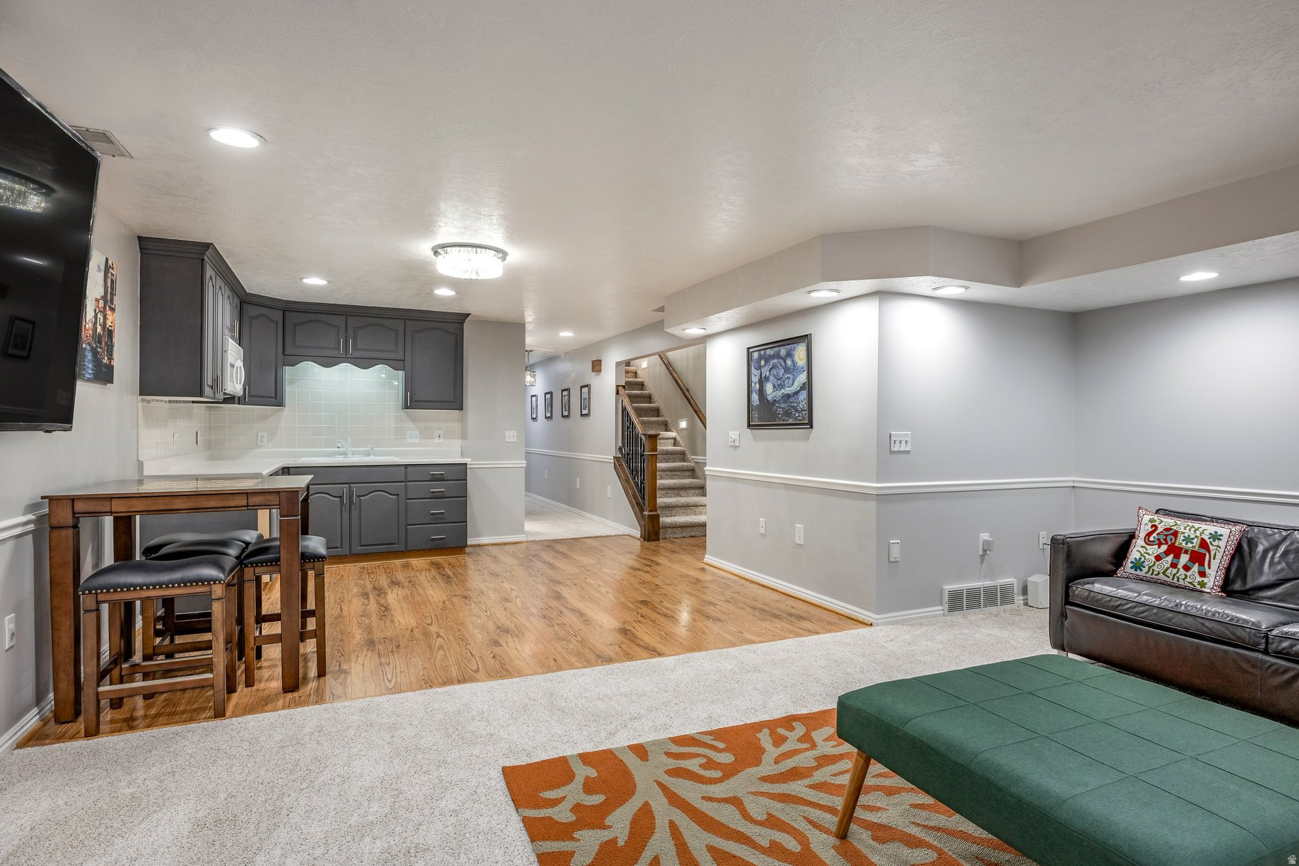 HUGHES HILLSIDE - Residential