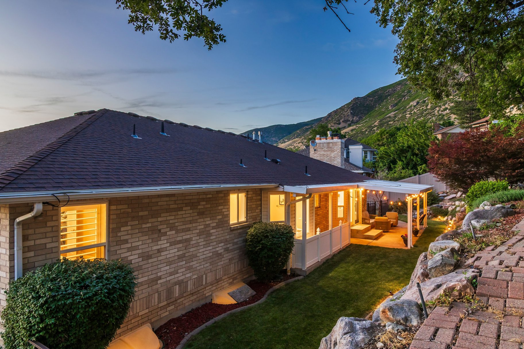 HUGHES HILLSIDE - Residential