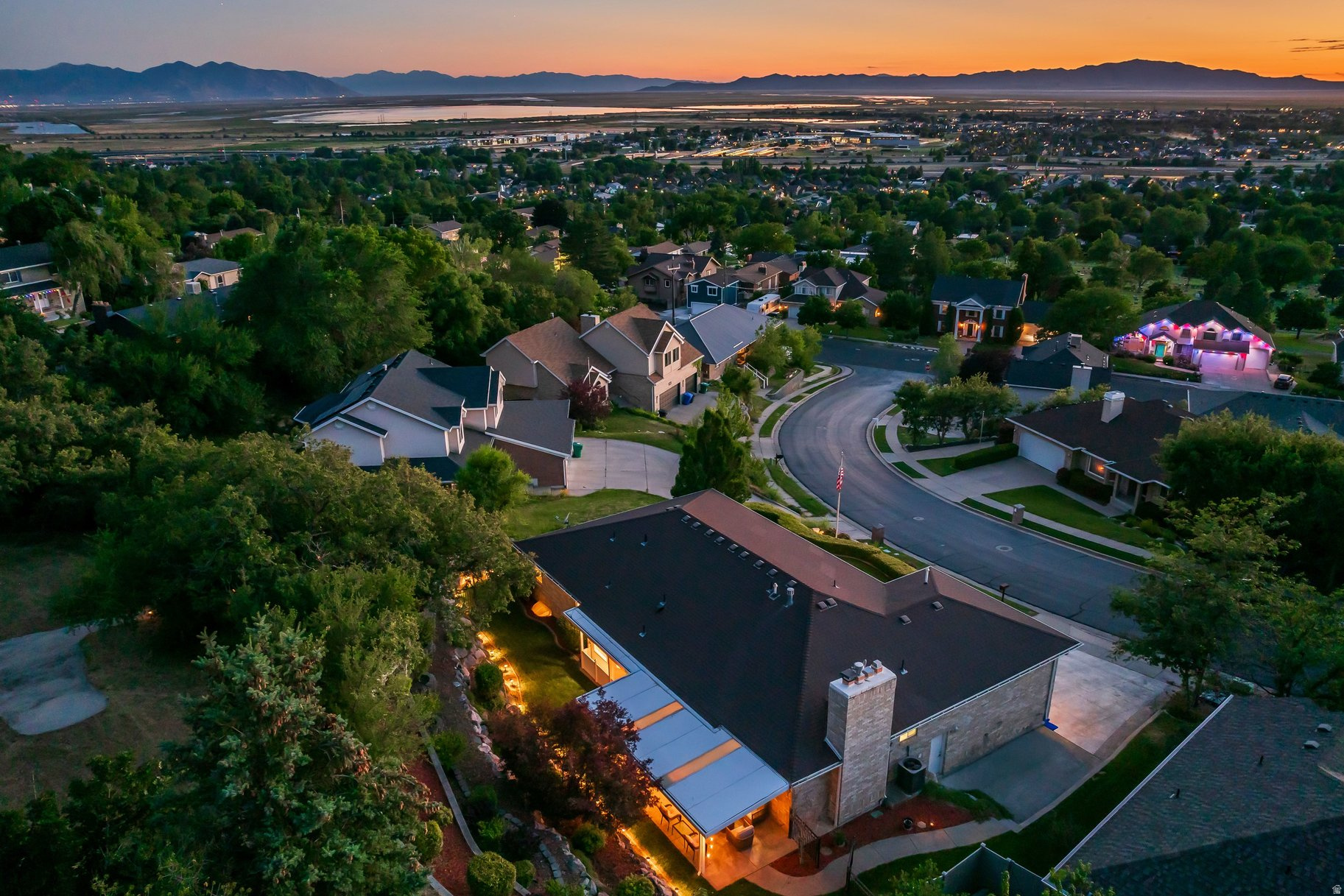 HUGHES HILLSIDE - Residential