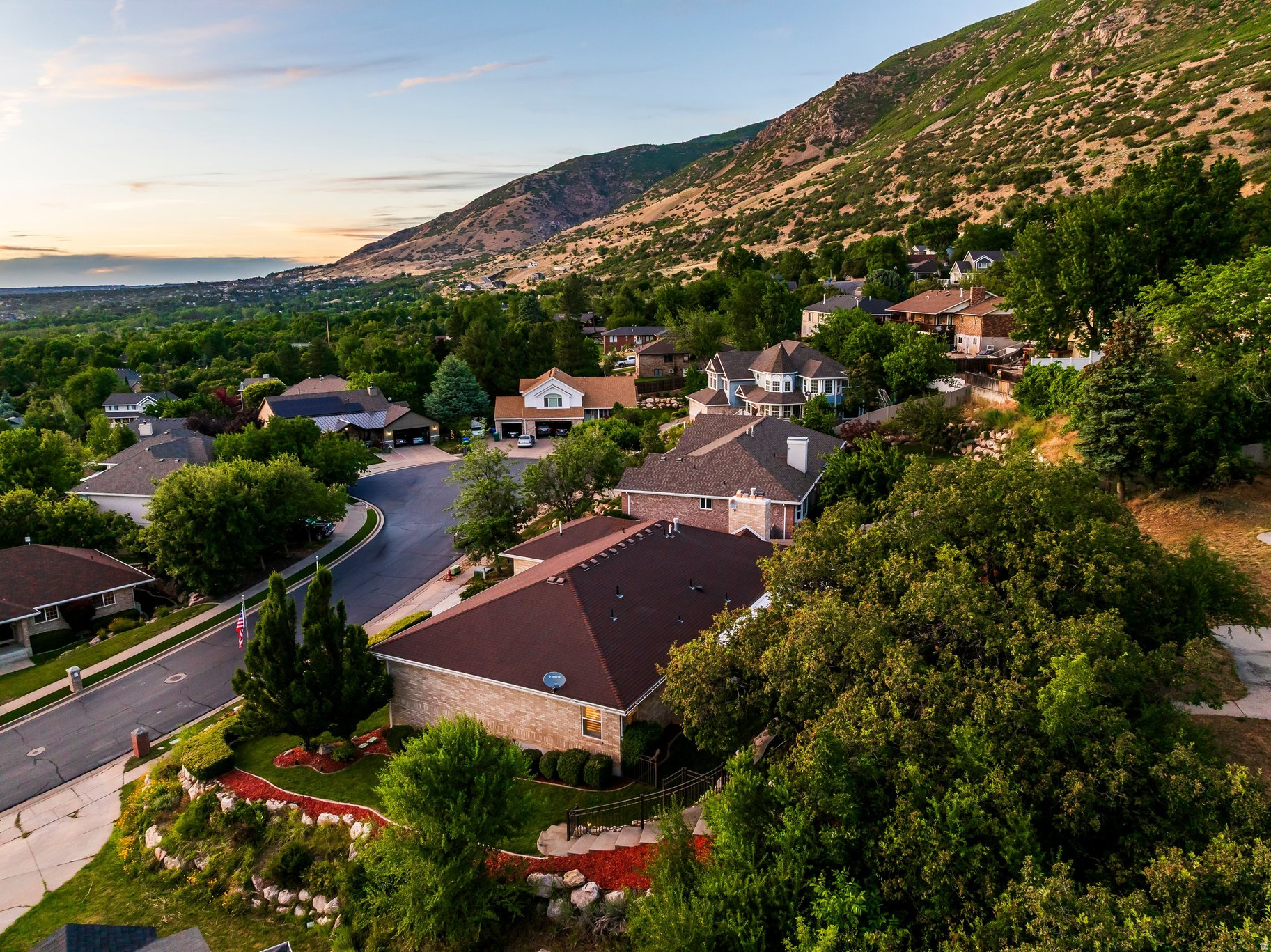 HUGHES HILLSIDE - Residential