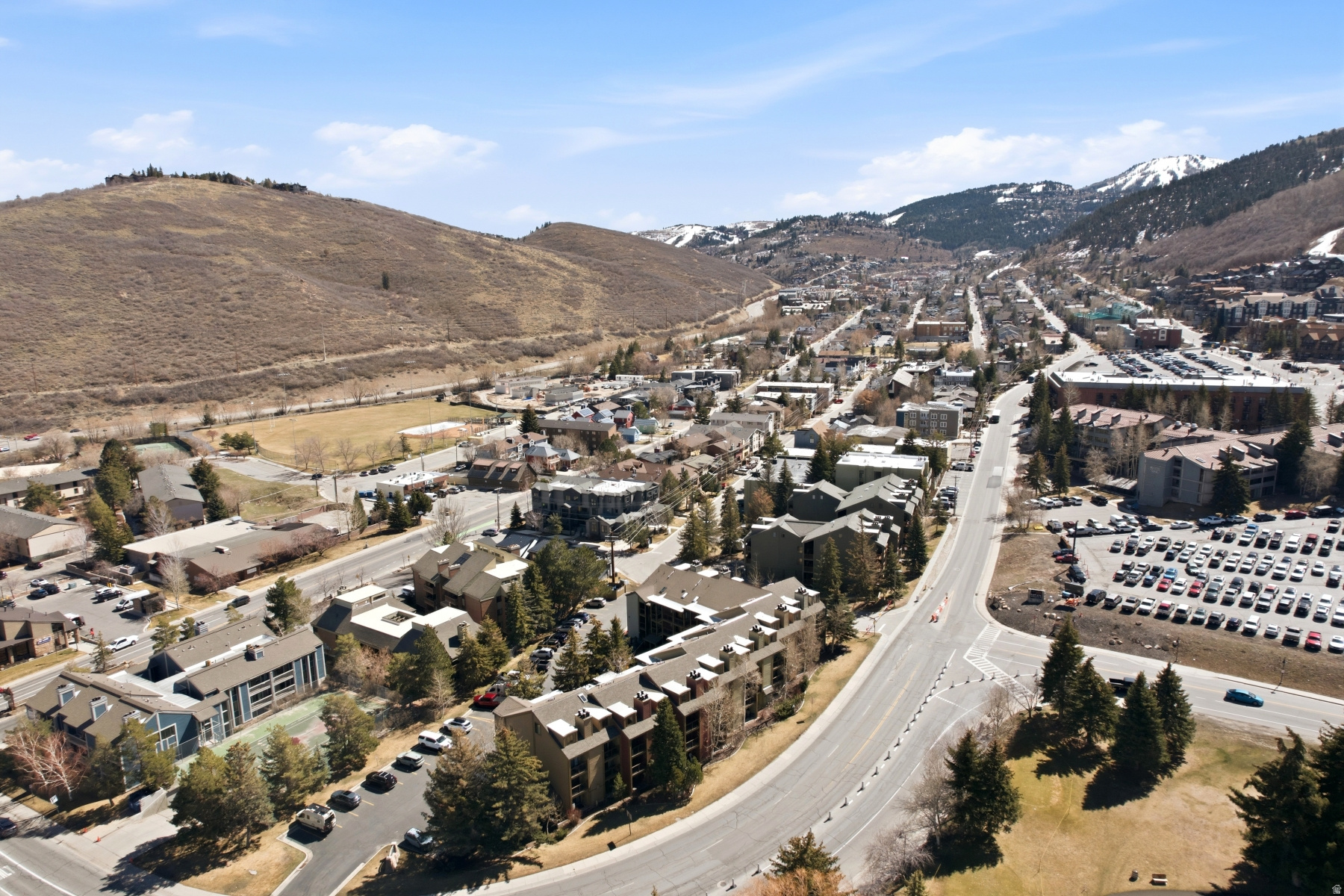 SNOWCREST CONDOMINIUMS - Residential
