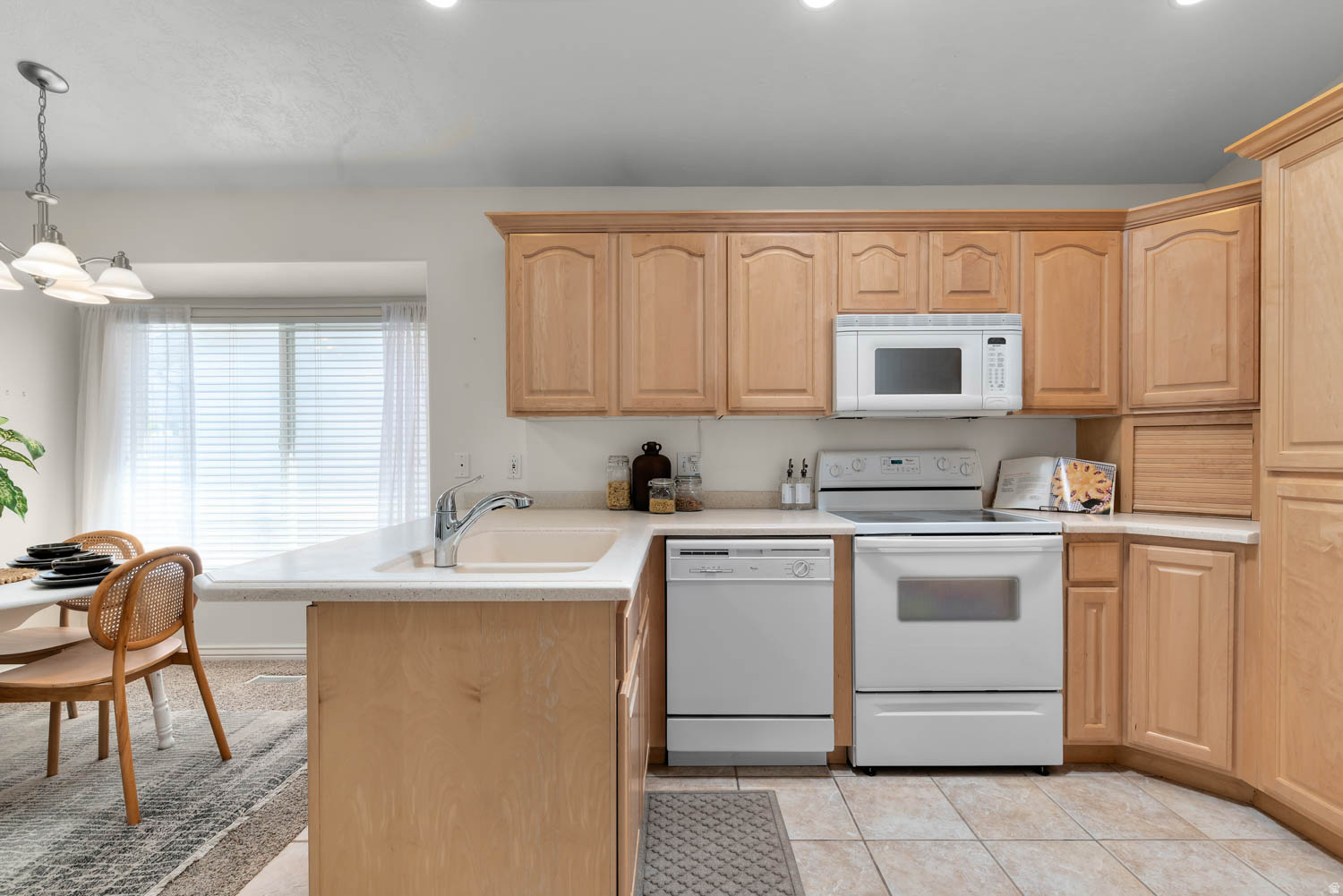 GREENWOOD VILLAGE - Residential