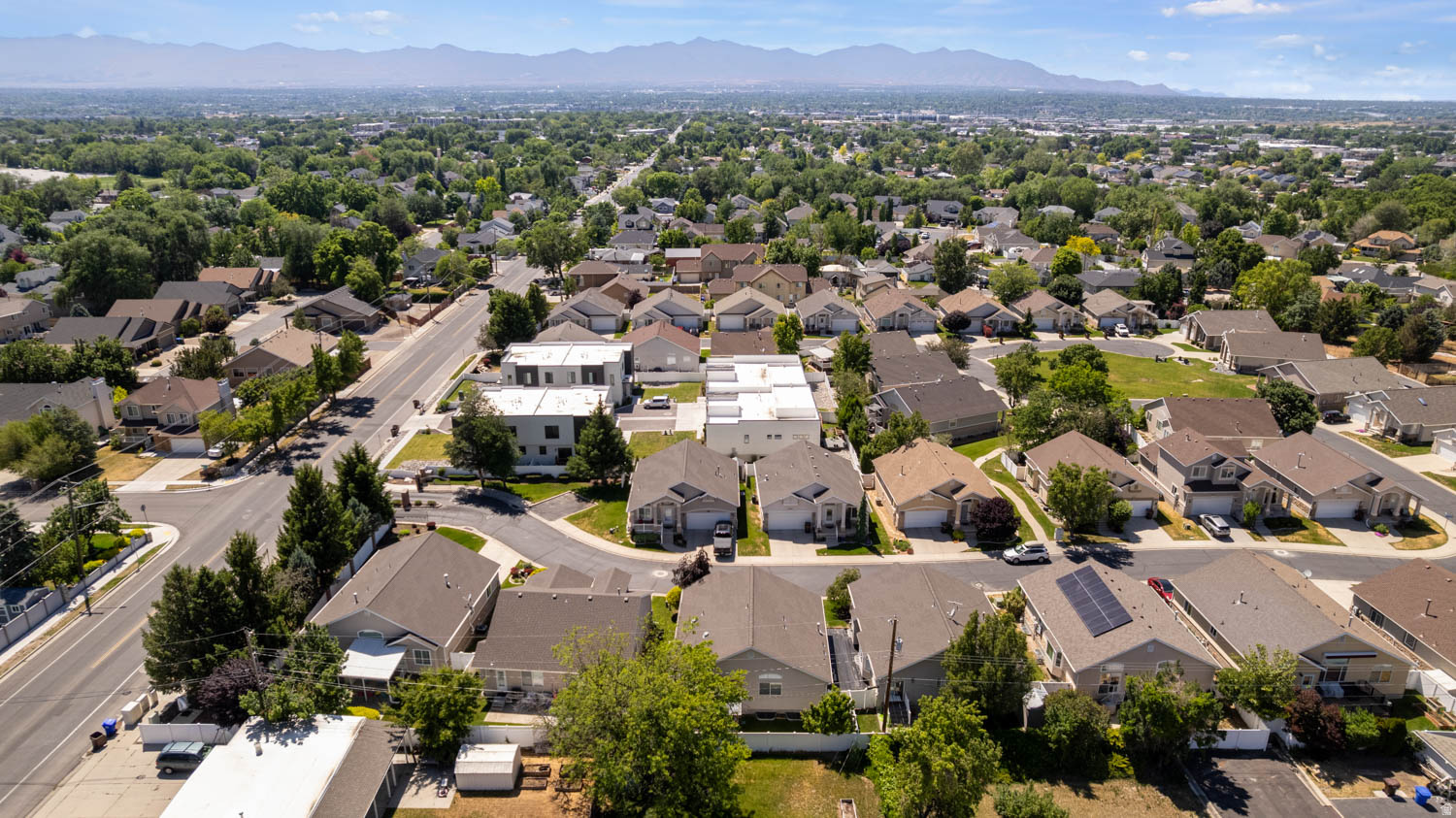 GREENWOOD VILLAGE - Residential