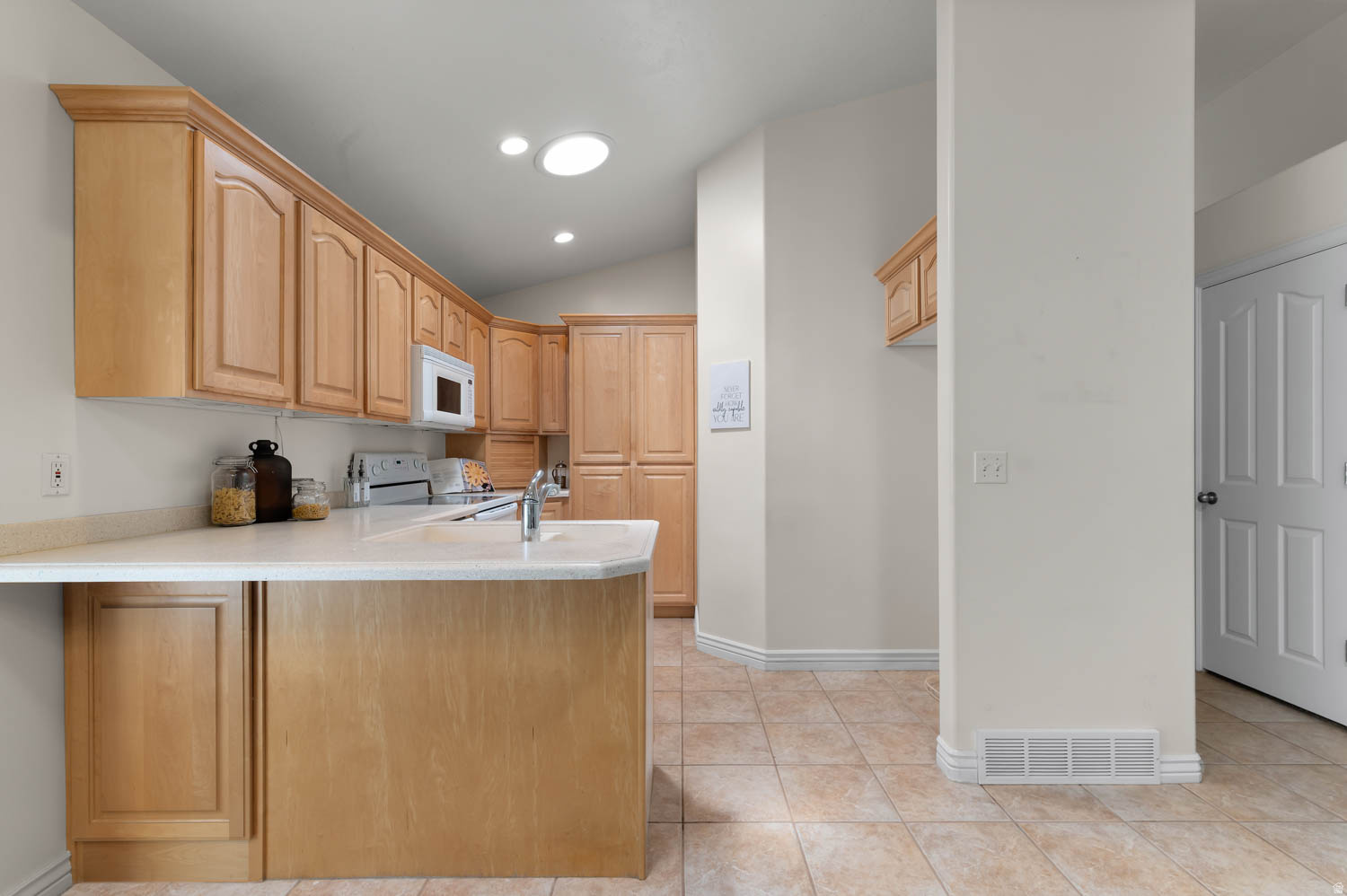 GREENWOOD VILLAGE - Residential