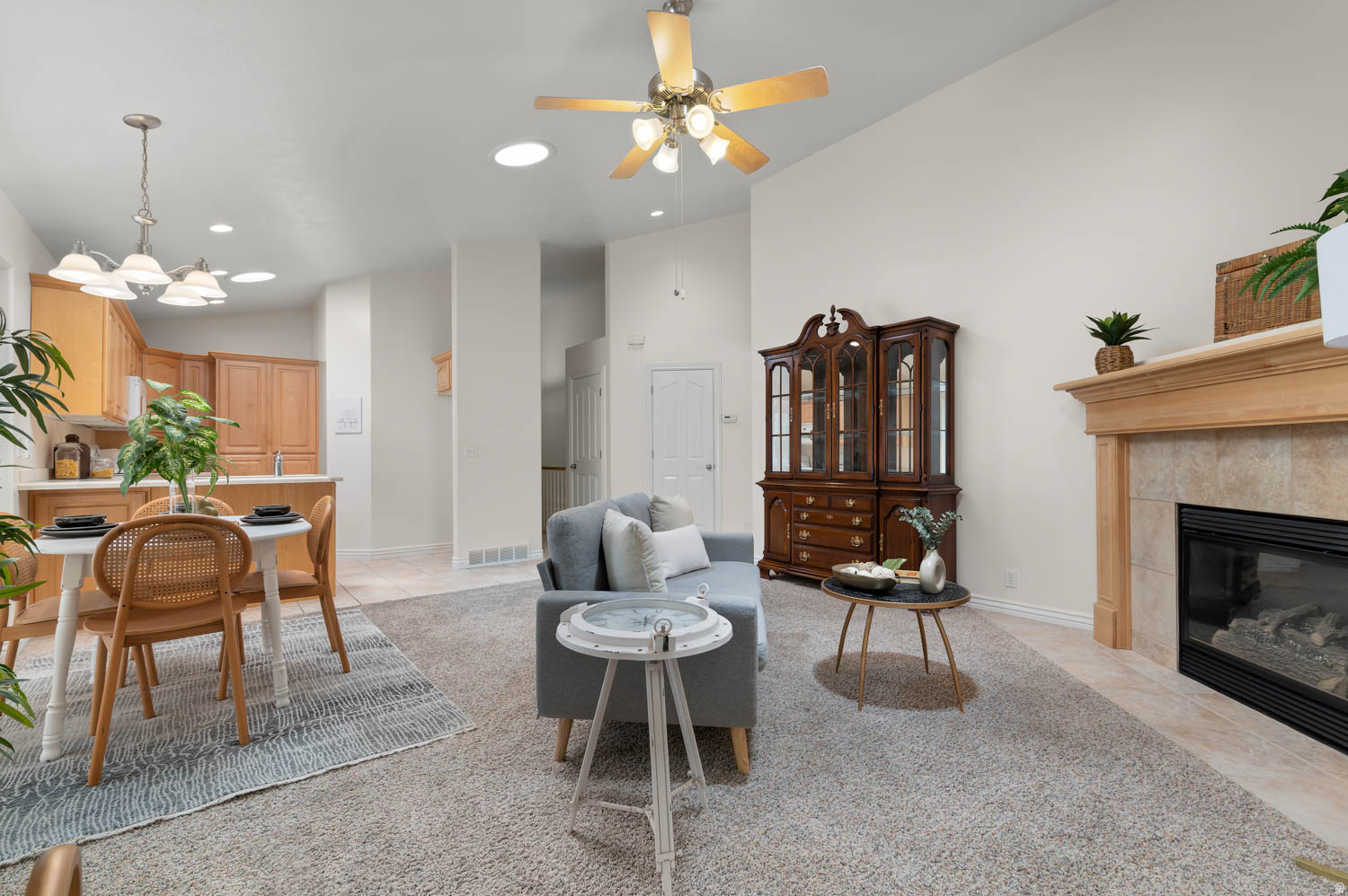 GREENWOOD VILLAGE - Residential