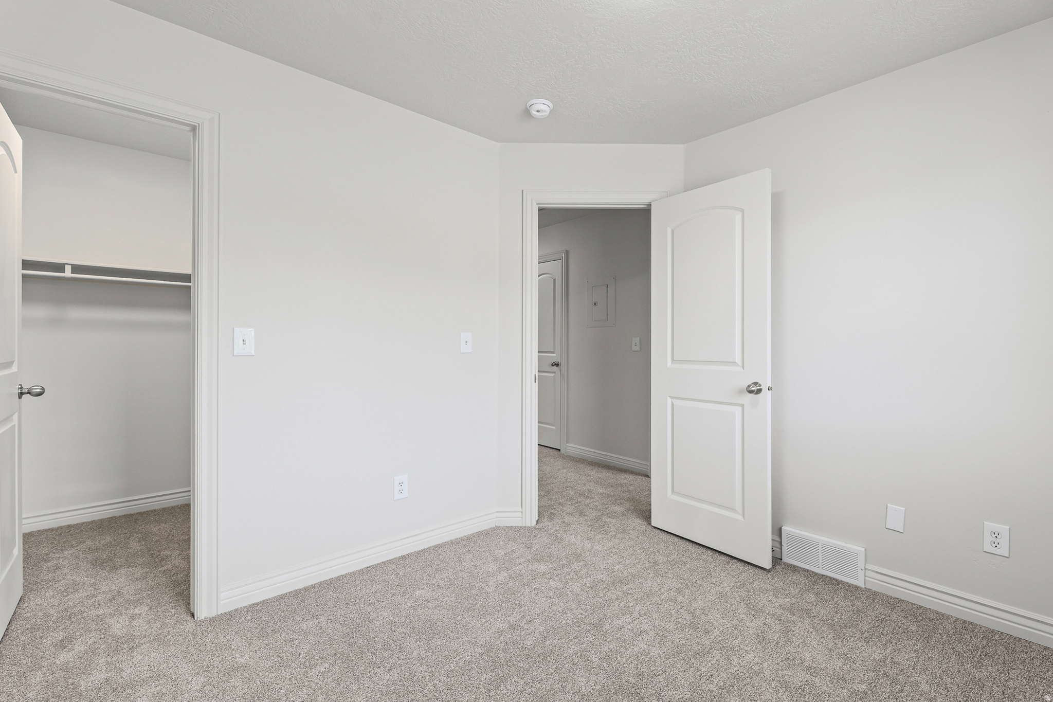 CUTLER CROSSING - Residential