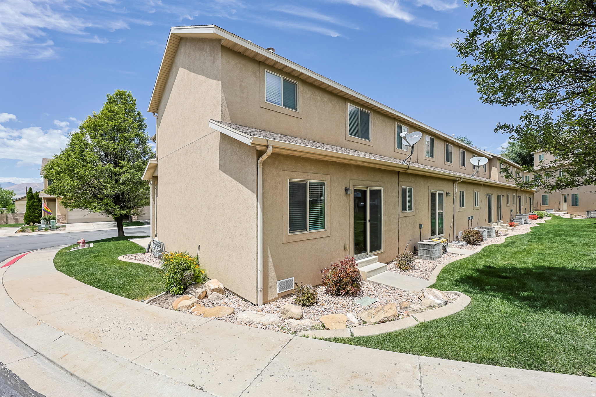 CUTLER CROSSING - Residential