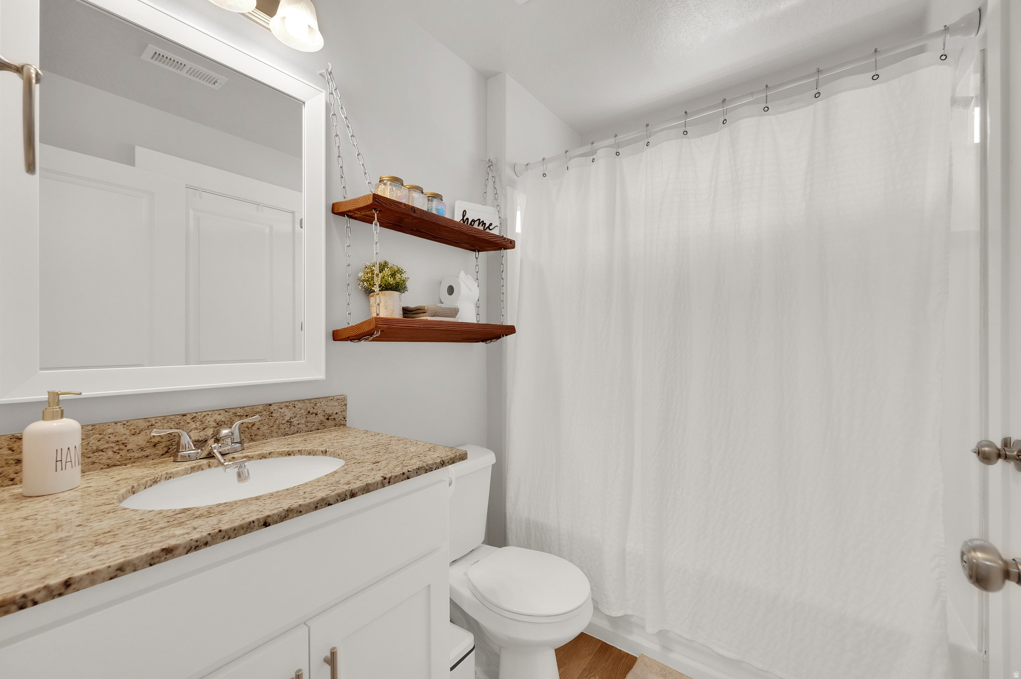 EAGLE POINT - Residential Lease