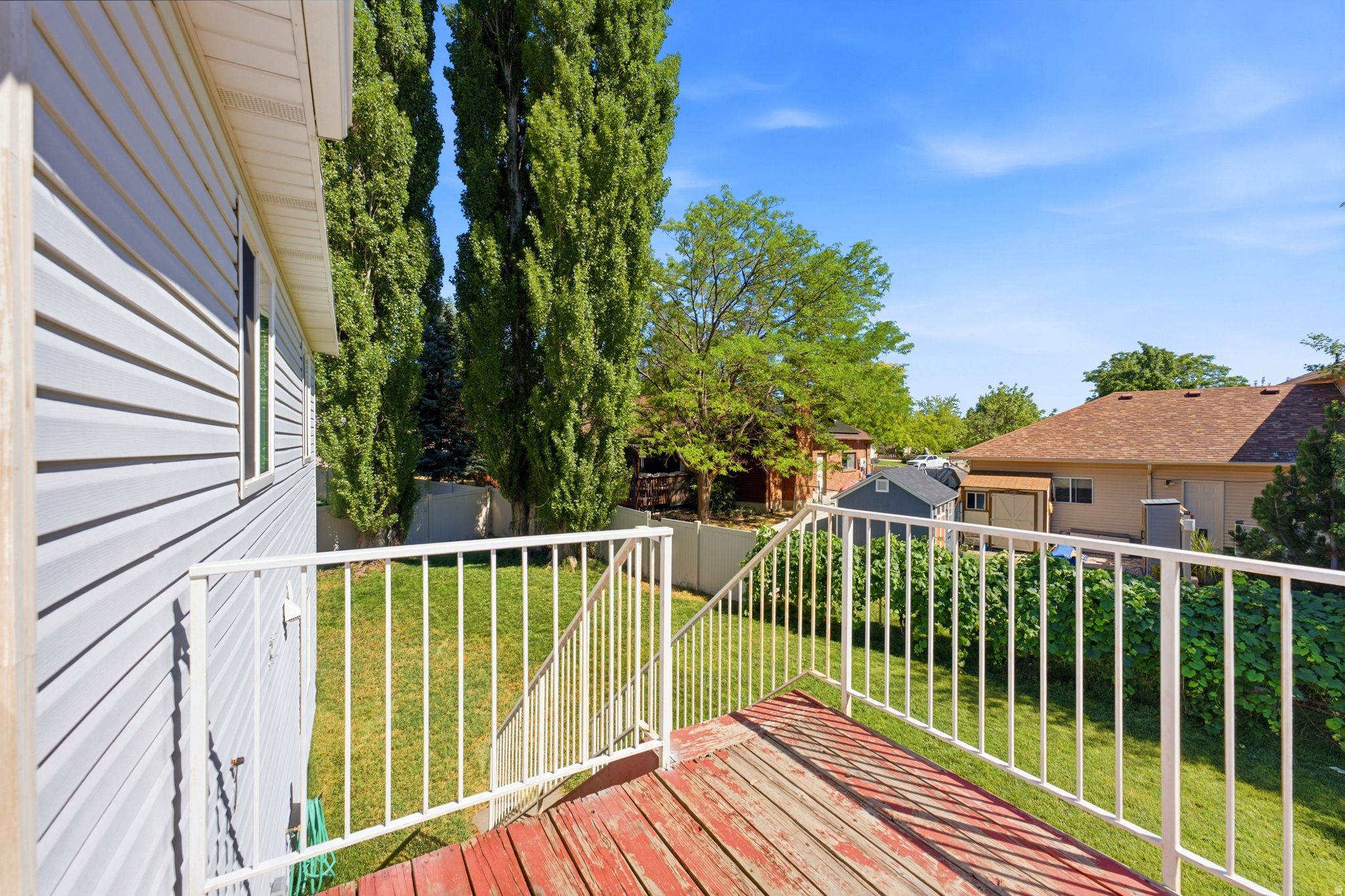 SUMMER MEADOW - Residential