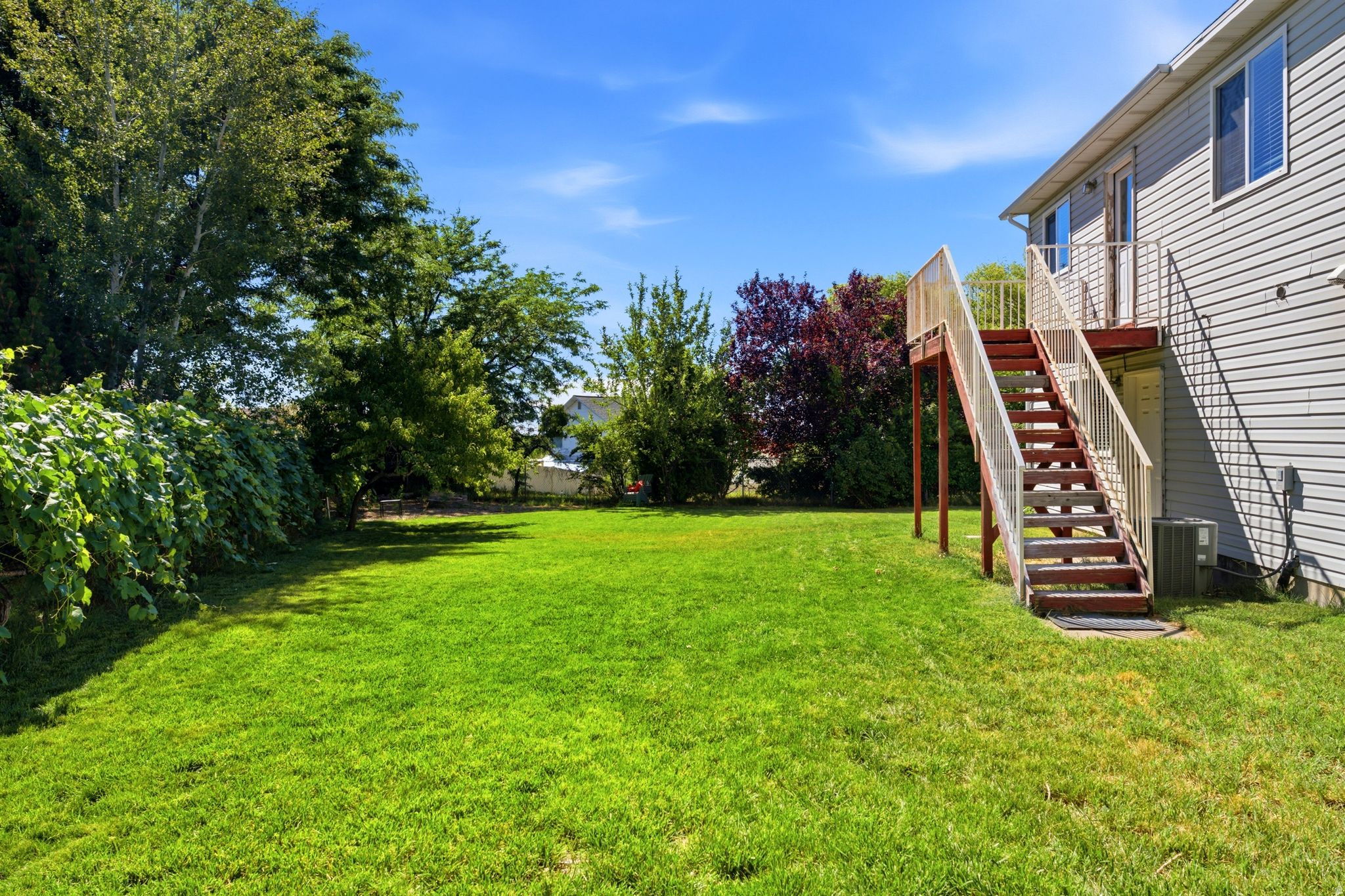 SUMMER MEADOW - Residential