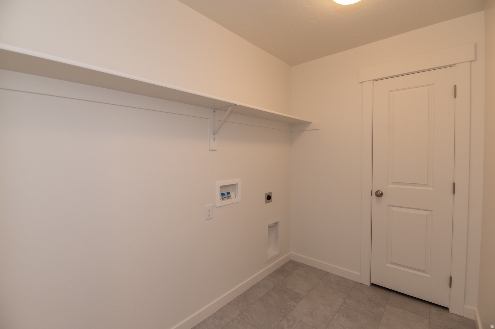 OAK HOLLOW PHASE A - Residential Lease