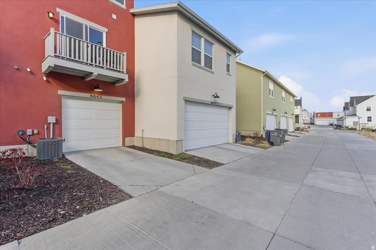DAYBREAK - Residential