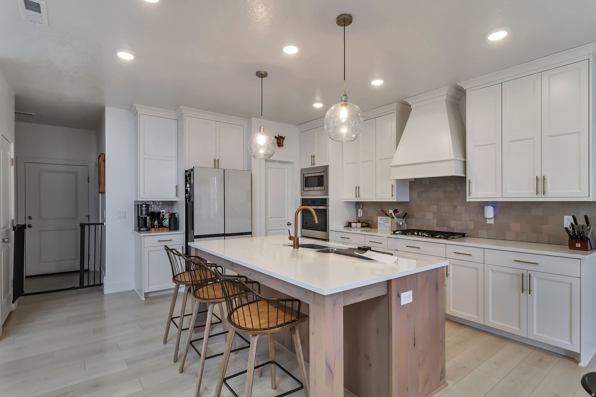 MORNING MEADOWS - Residential