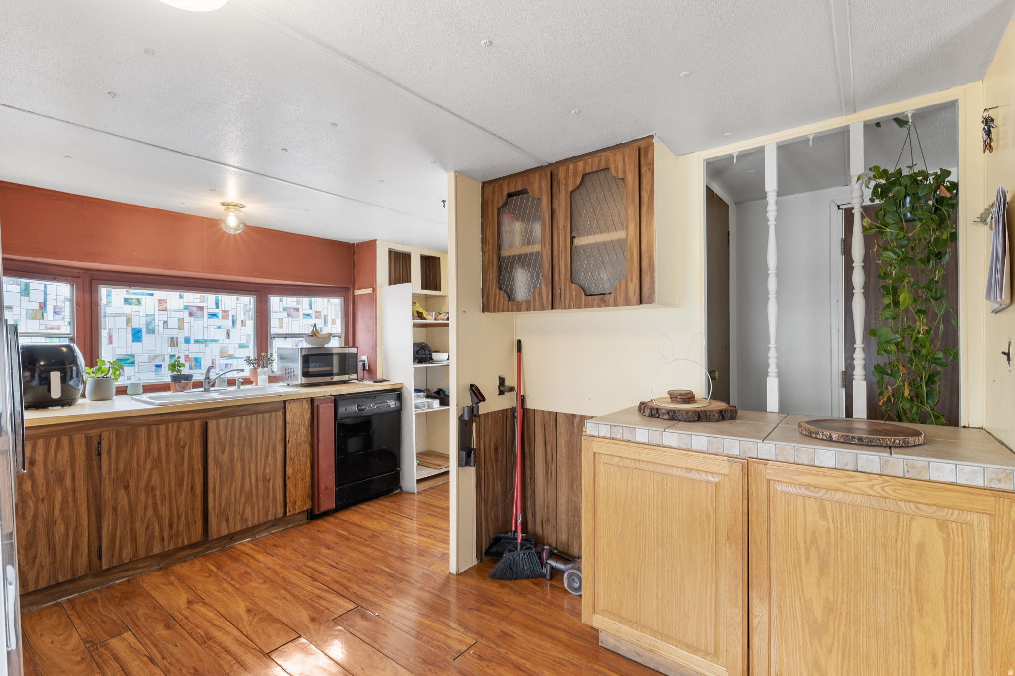 MOUNTAIN VIEW - Residential
