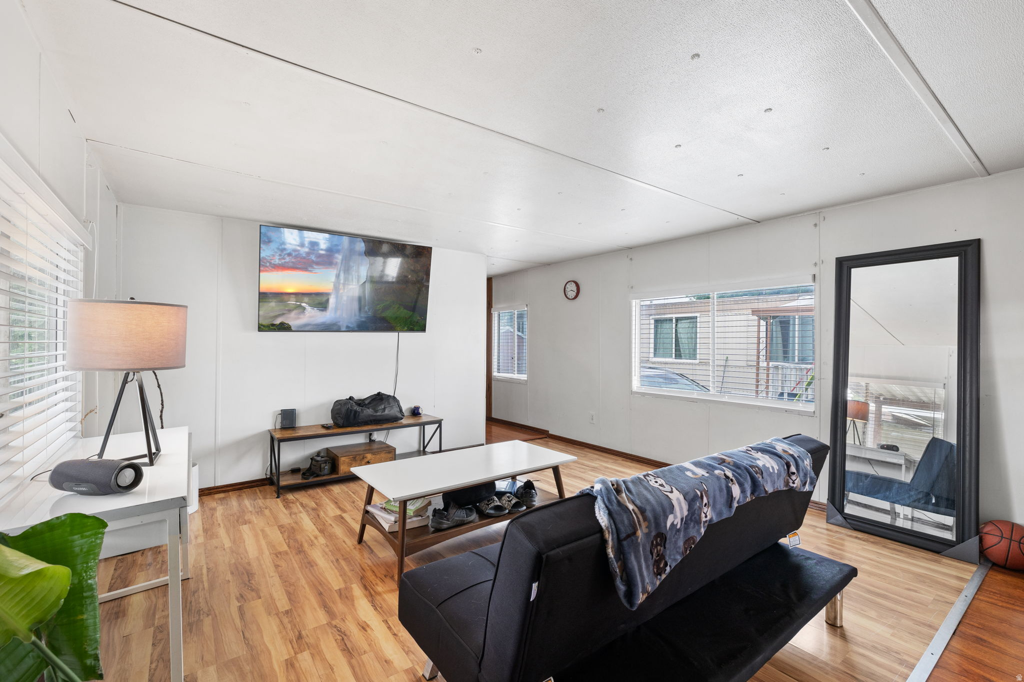 MOUNTAIN VIEW - Residential