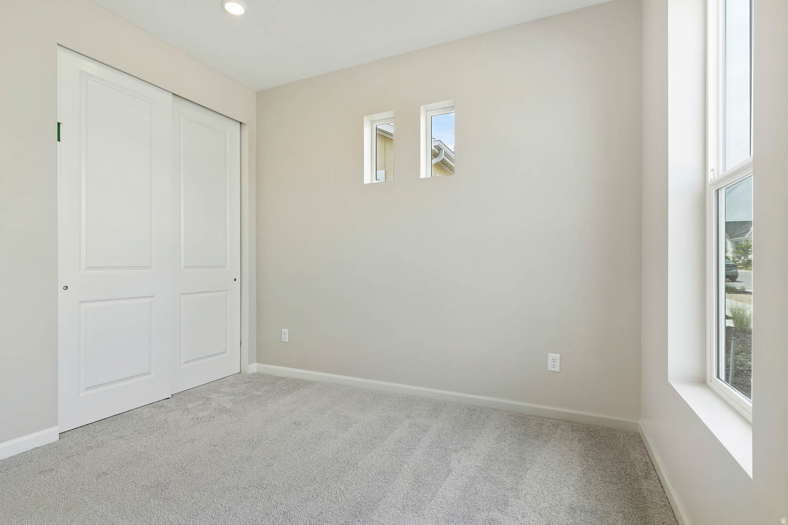 DAYBREAK SPRINGHOUSE - Residential