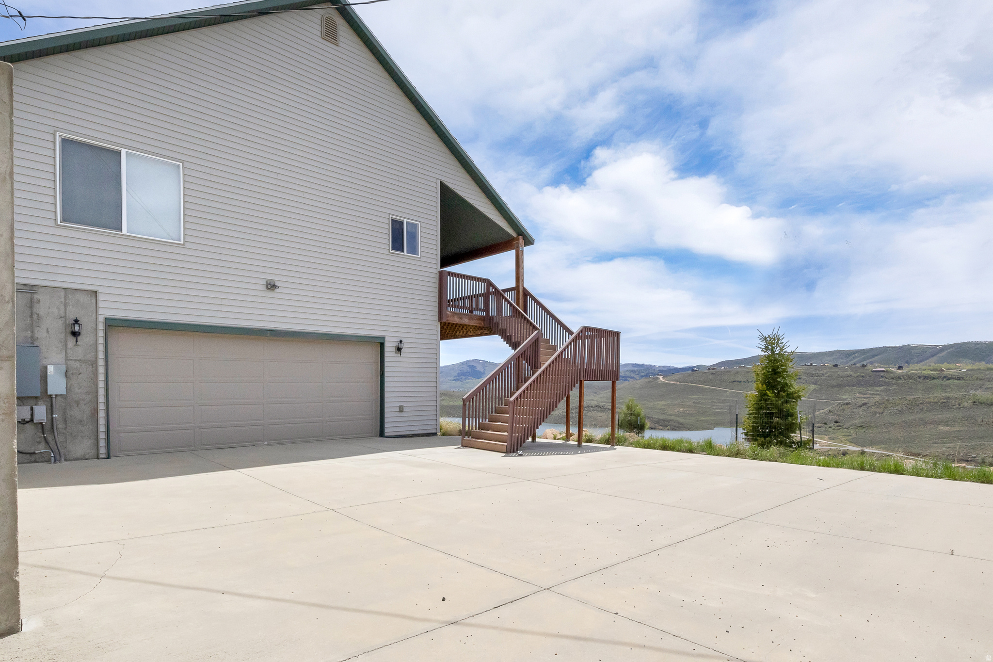 MOUNTAIN RETREAT - Residential