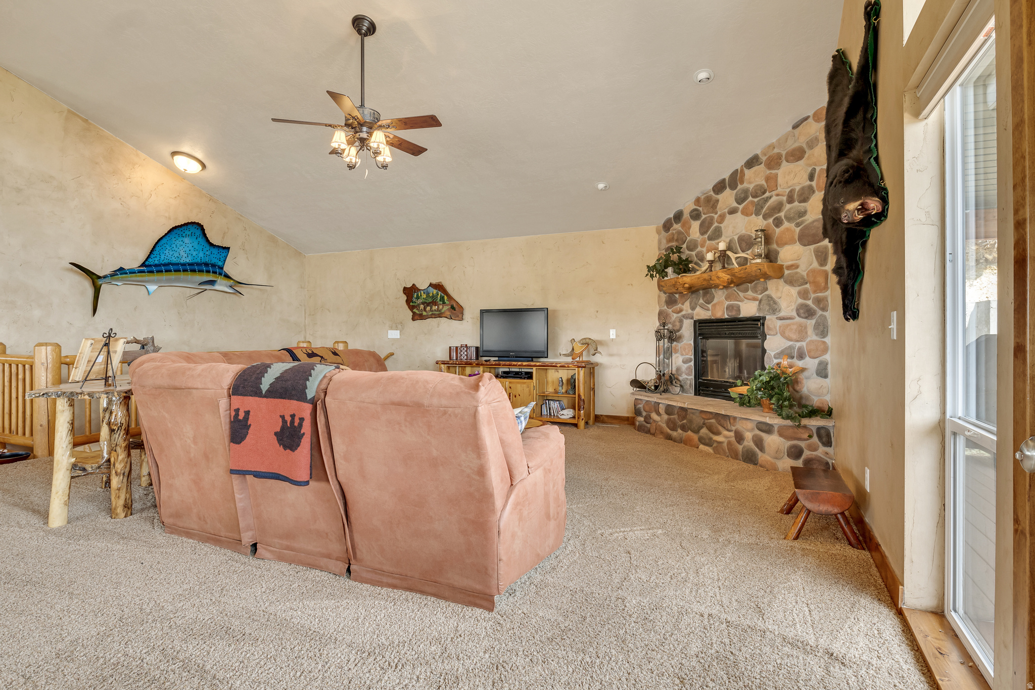 MOUNTAIN RETREAT - Residential