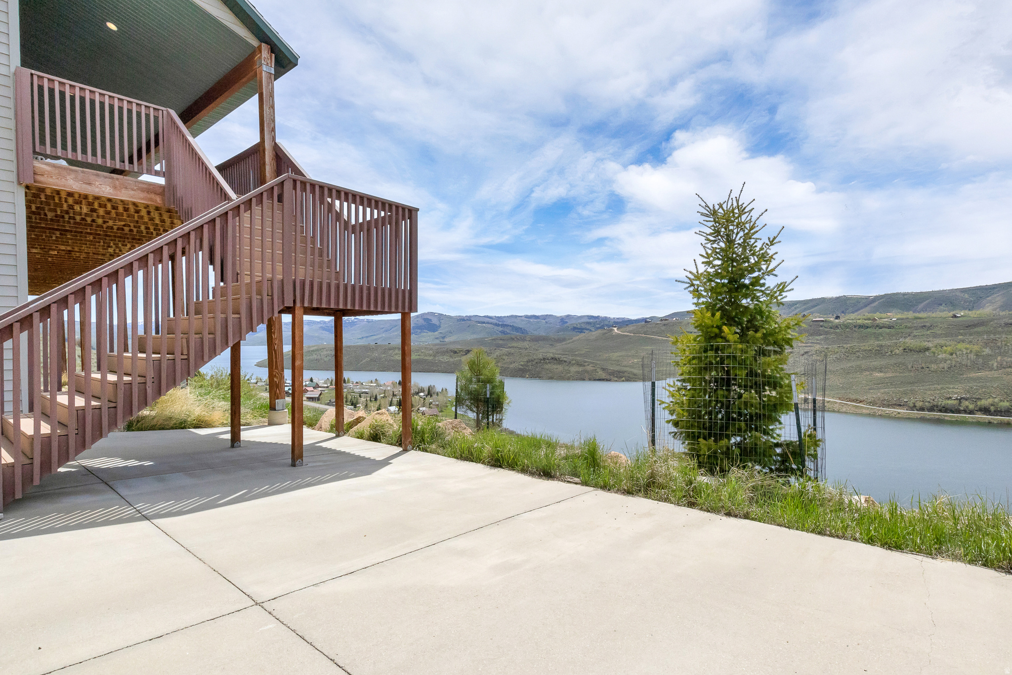 MOUNTAIN RETREAT - Residential