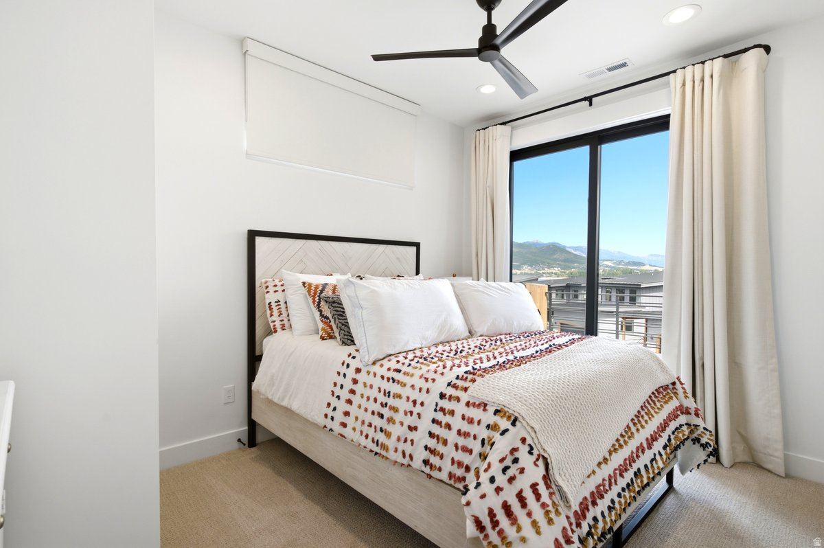EDGEWATER - Residential