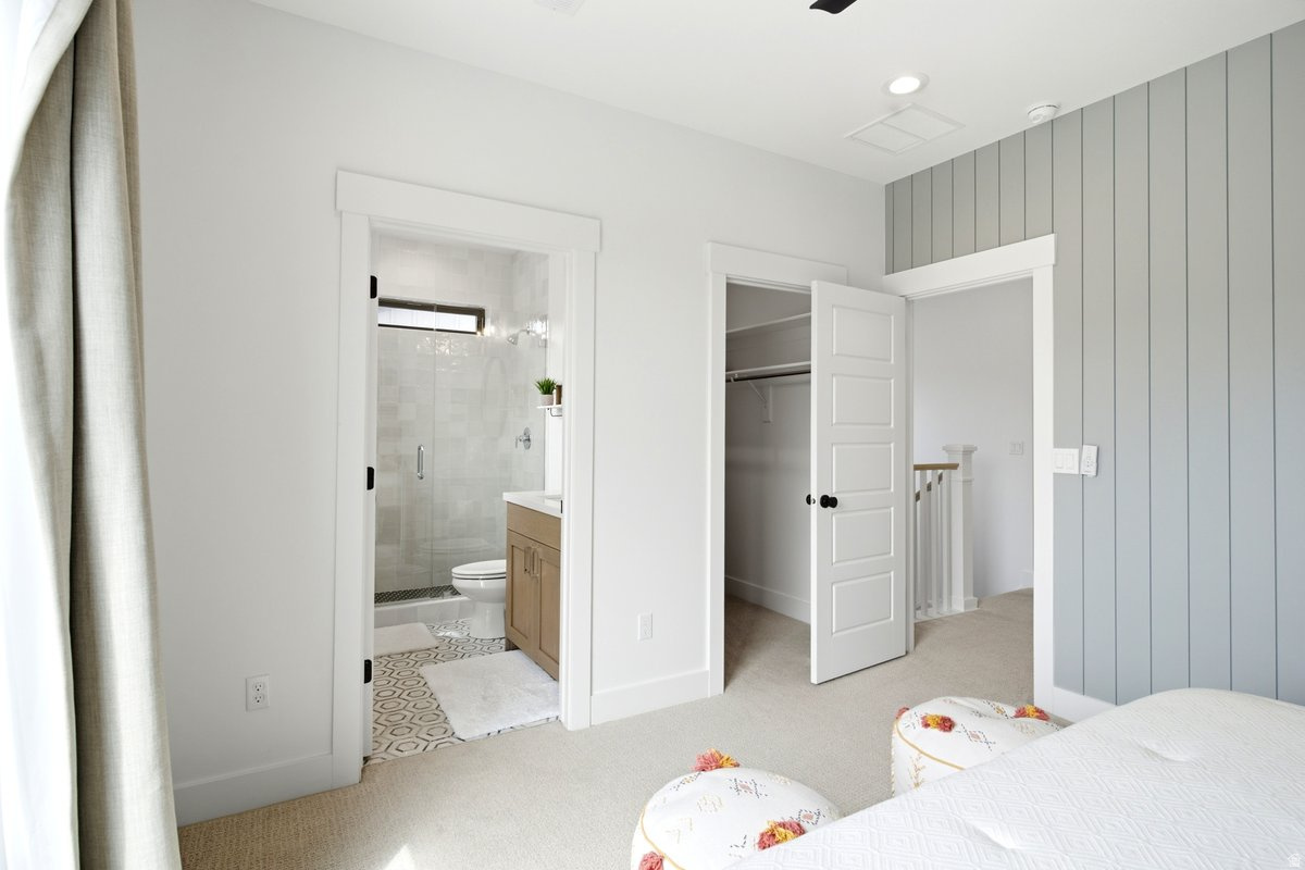 EDGEWATER - Residential