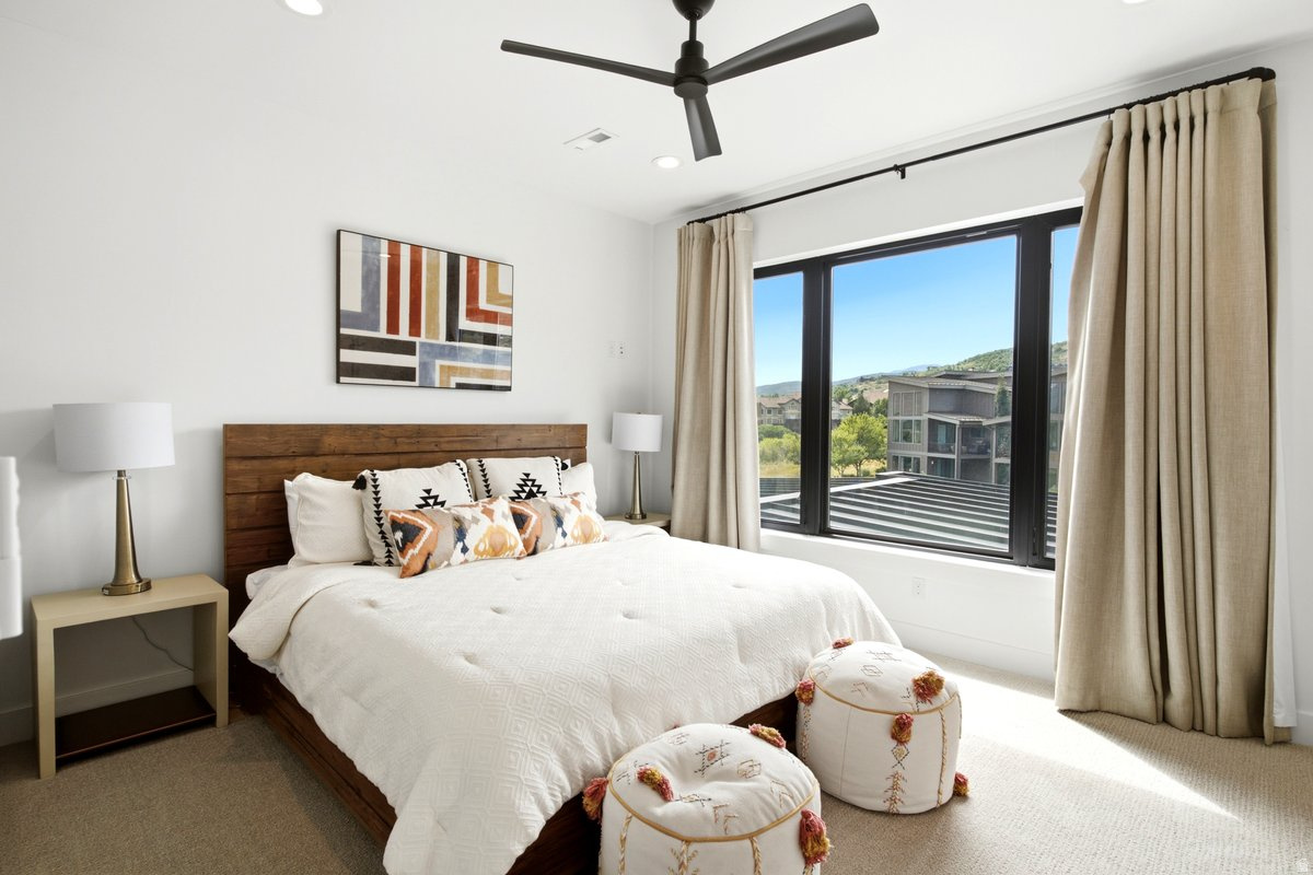EDGEWATER - Residential