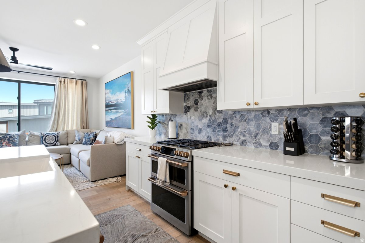 EDGEWATER - Residential