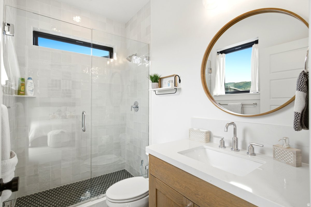 EDGEWATER - Residential