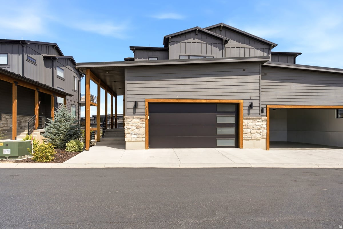 EDGEWATER - Residential