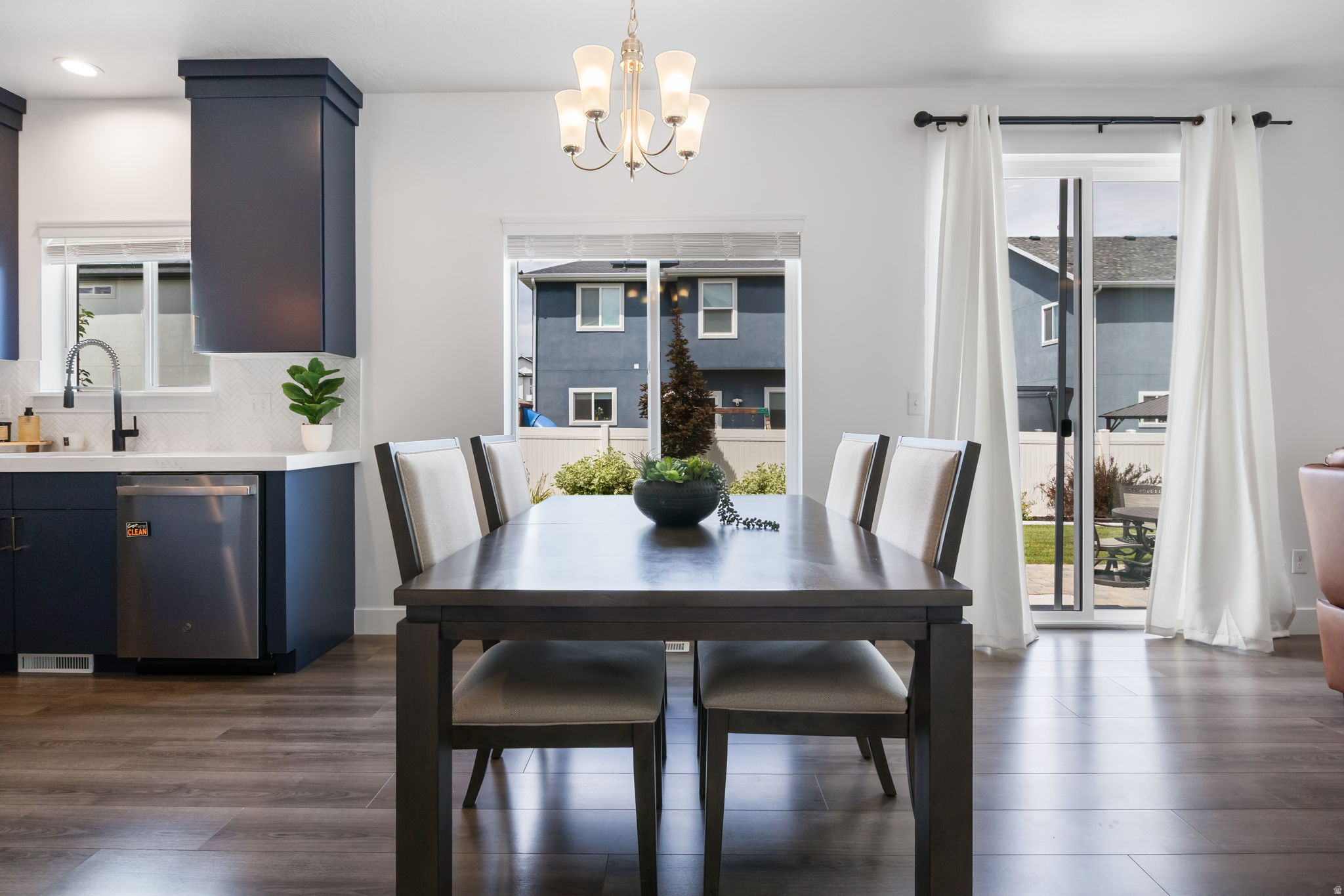SILVERLAKE - Residential