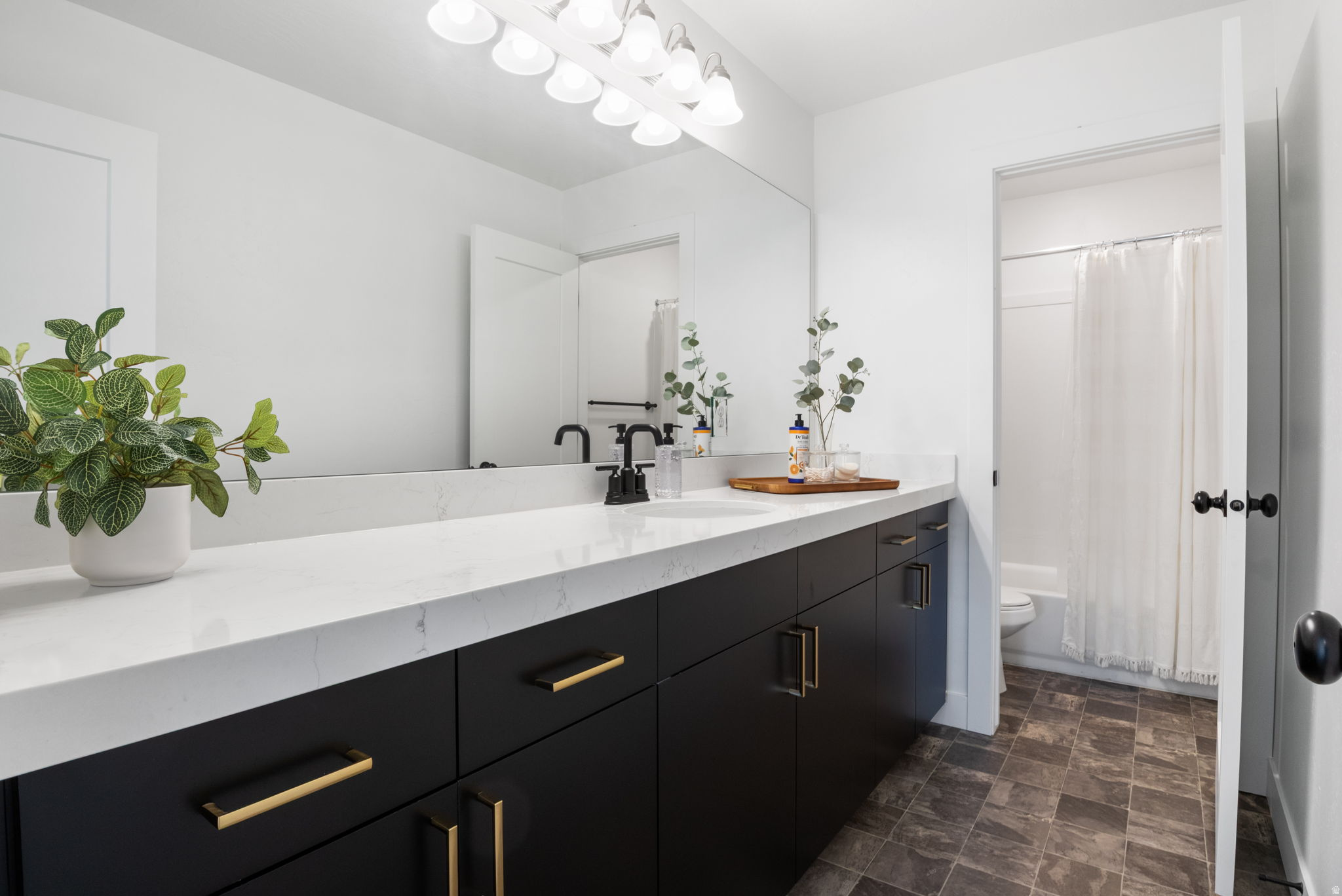SILVERLAKE - Residential
