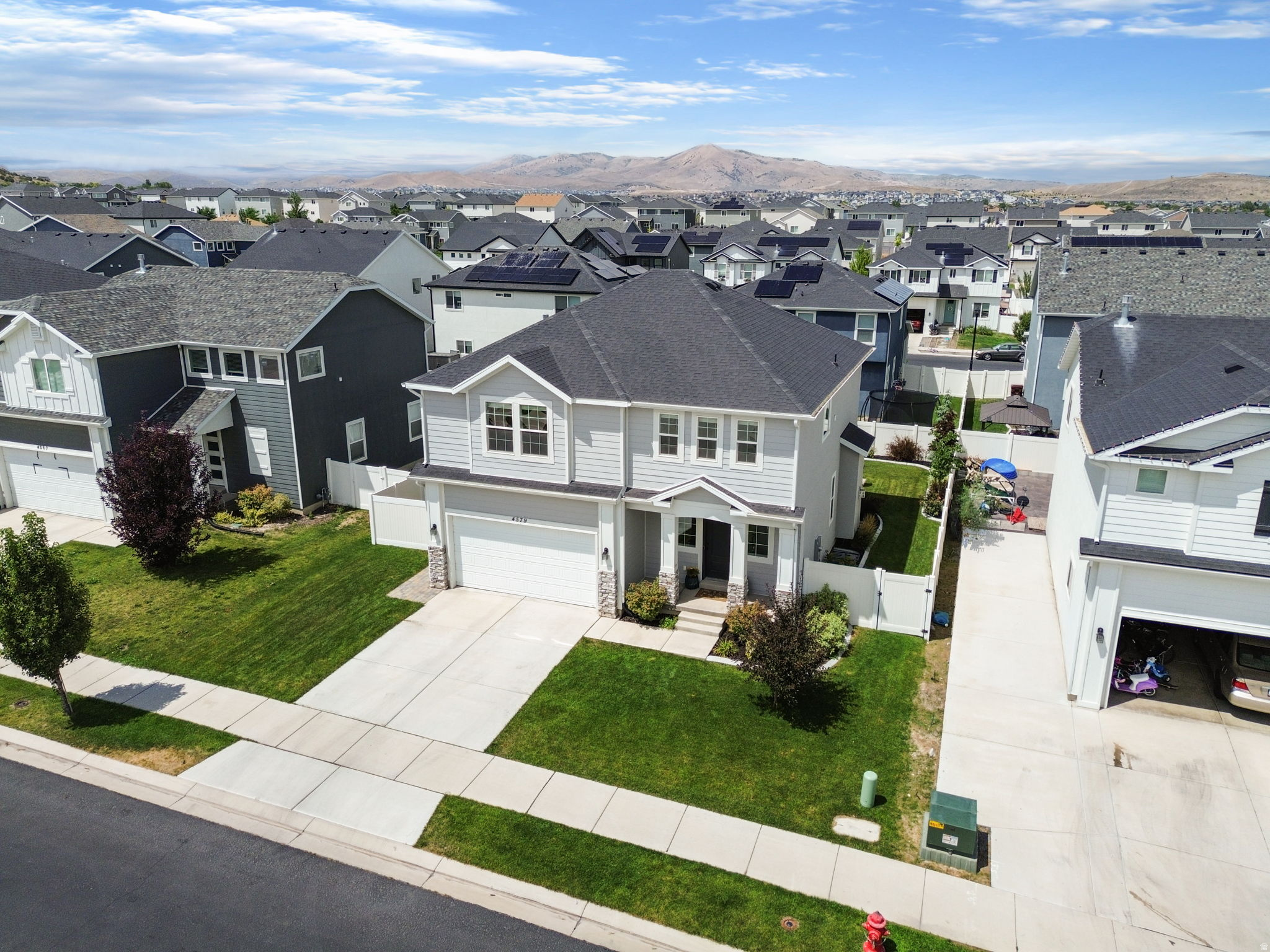 SILVERLAKE - Residential